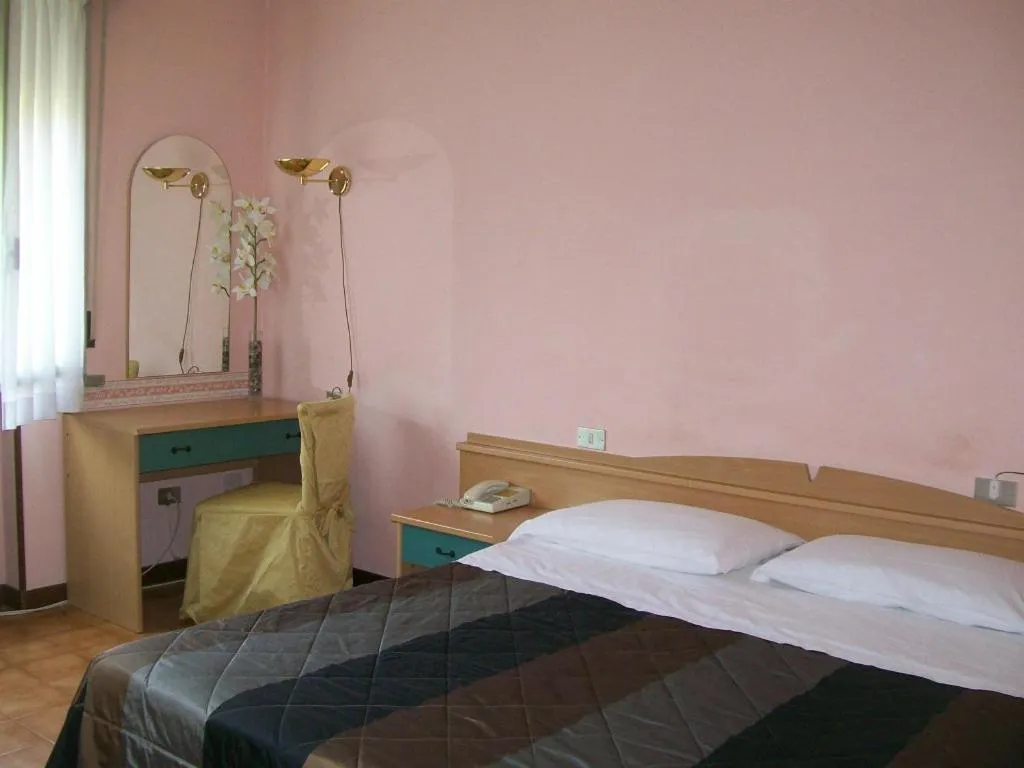 Decorative detail, Bed in Hotel La Rosta