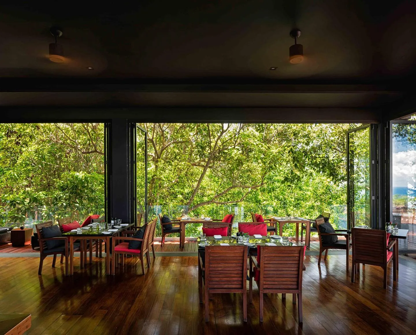Restaurant/places to eat in Paresa Resort Phuket