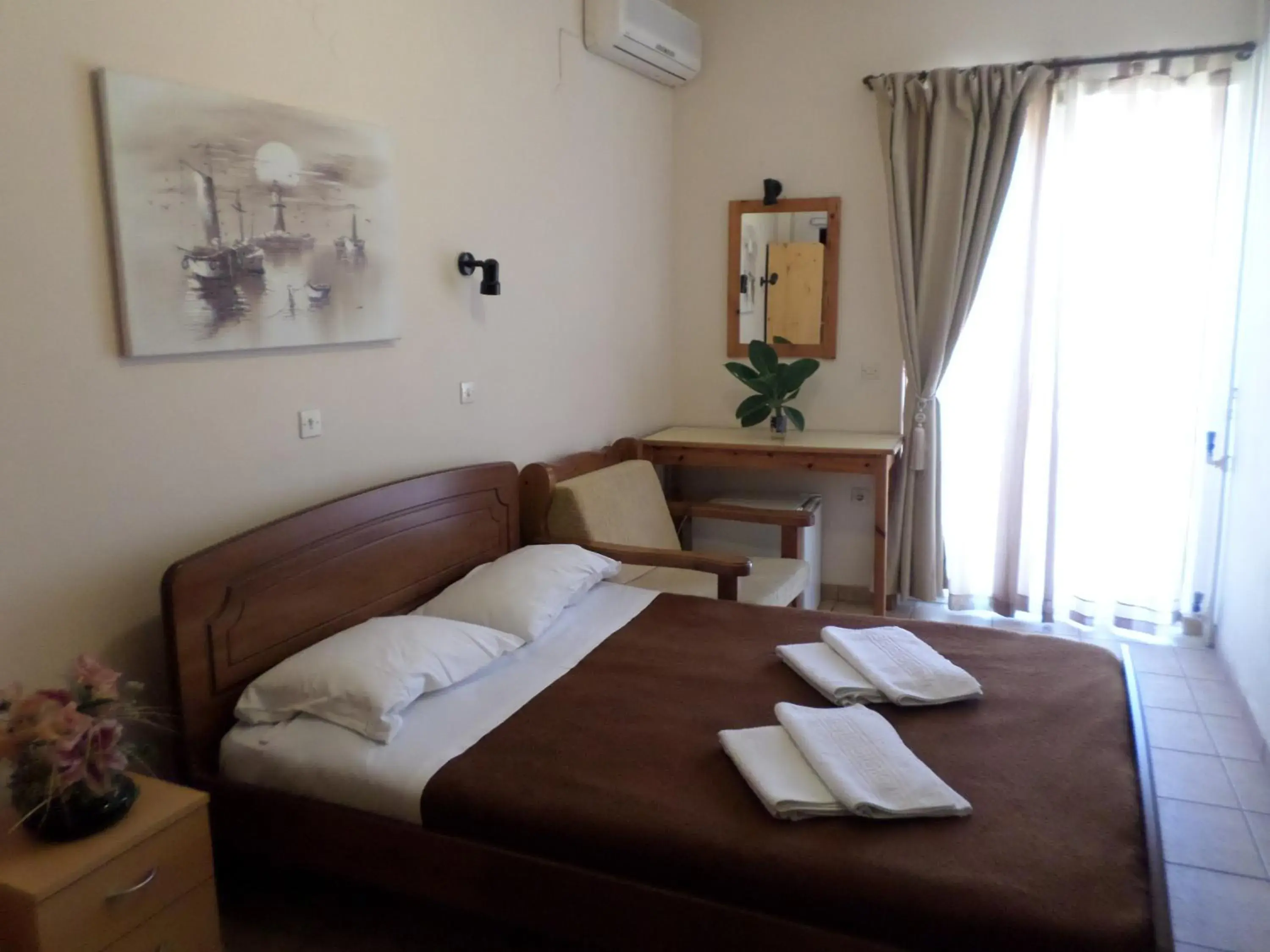 Double Room in Tina Hotel Double Room in Tina Hotel