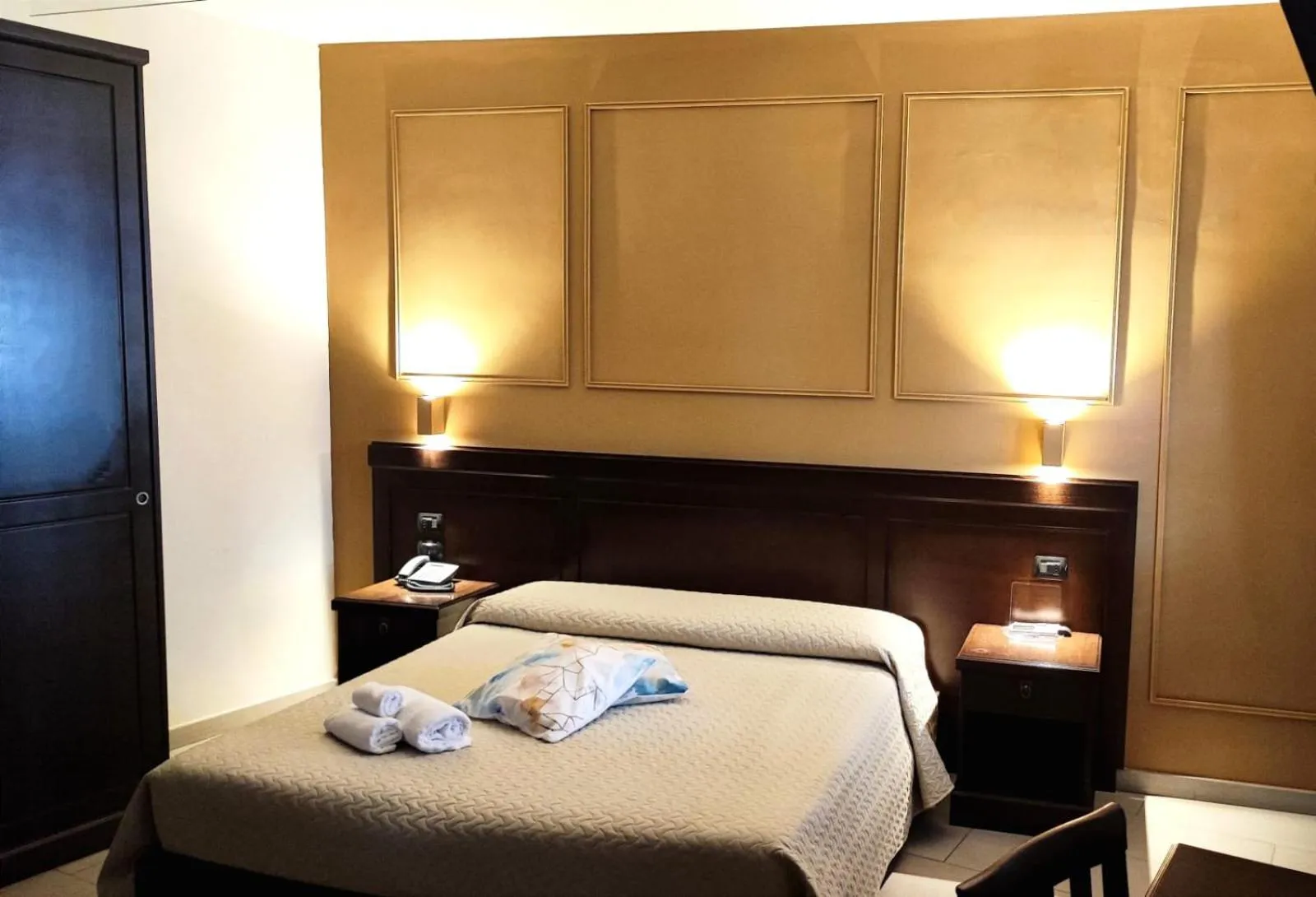 Bed in Albanuova Hotel