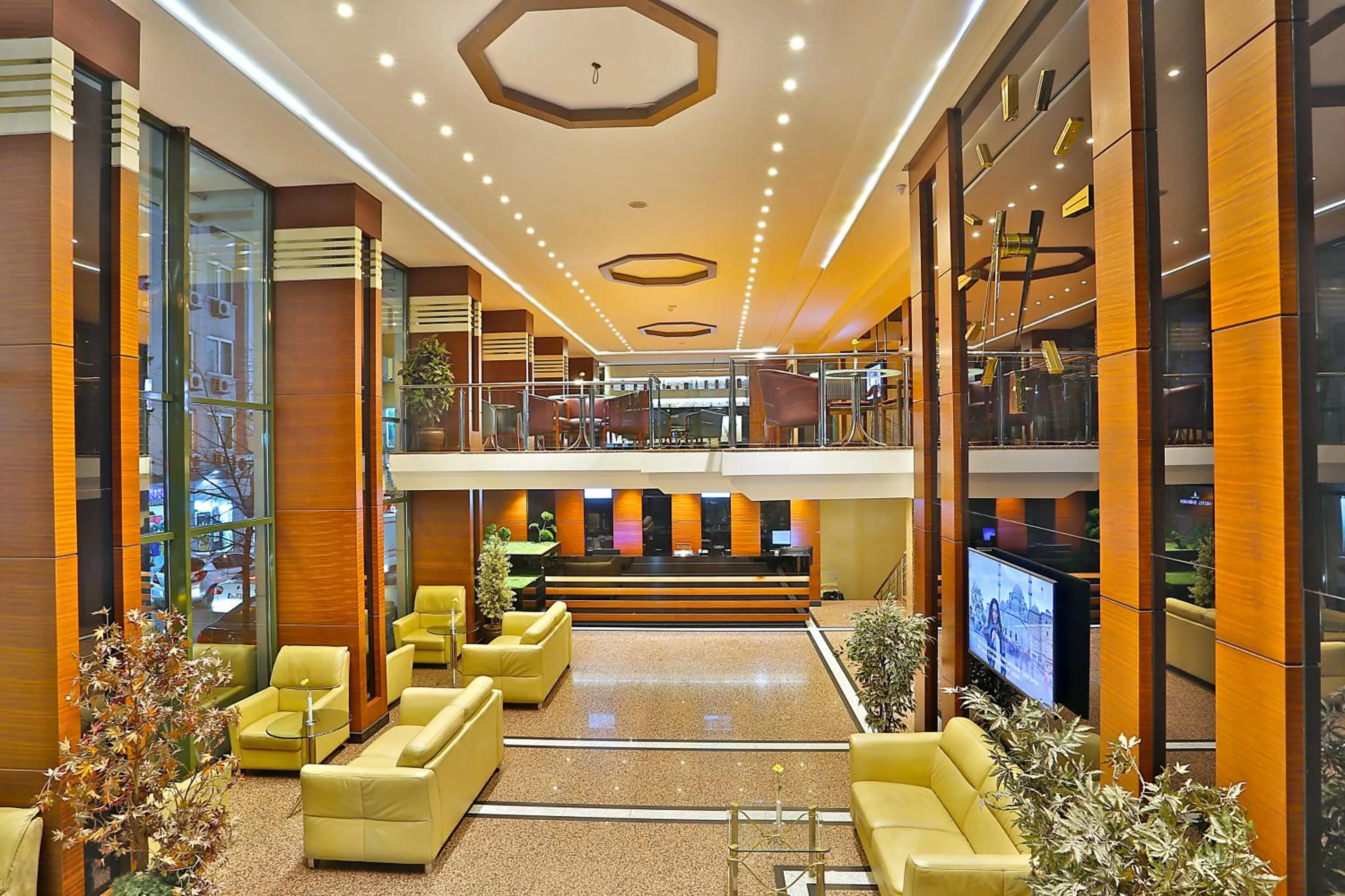 Lobby or reception in Grand Madrid Hotel