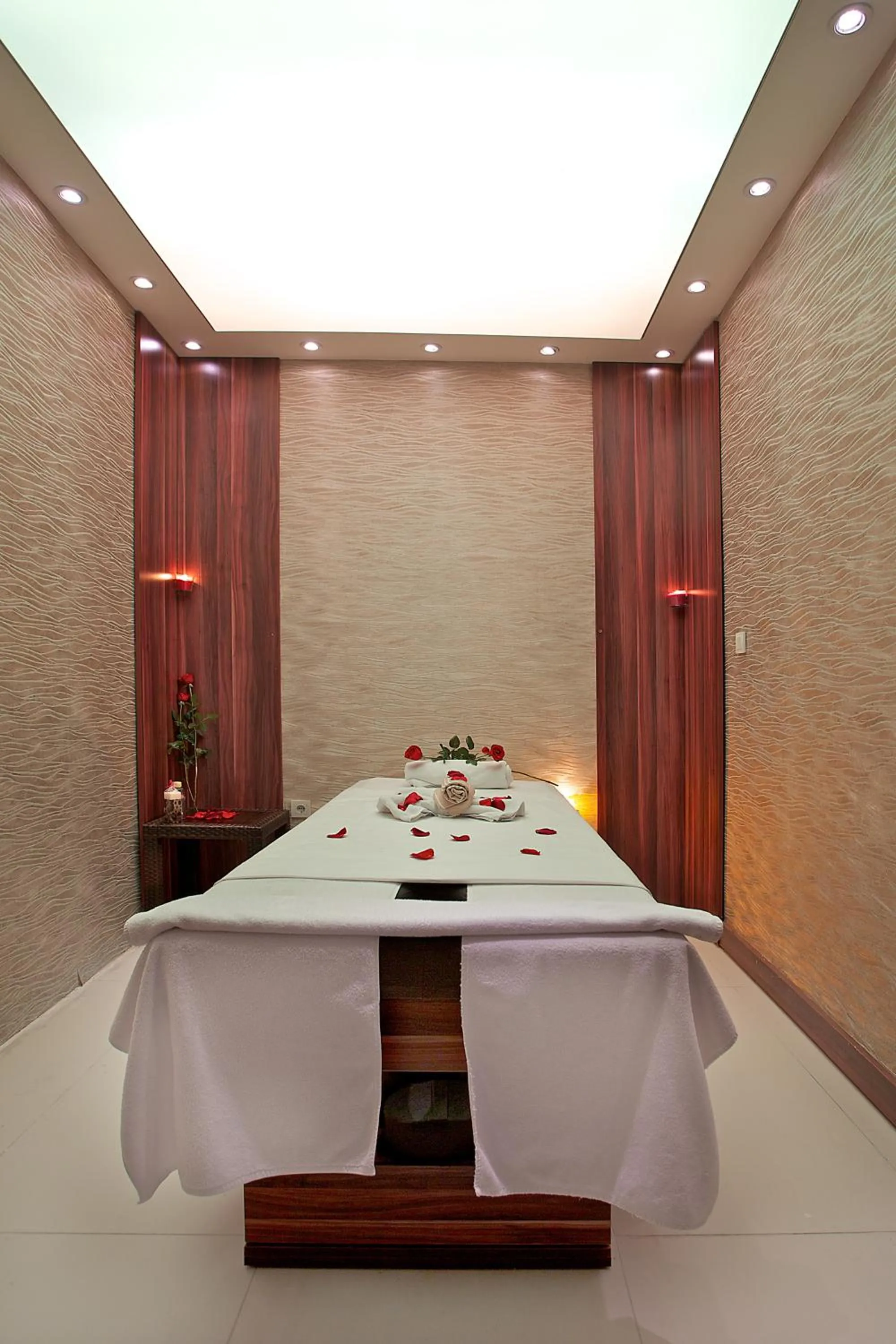 Area and facilities in Grand Madrid Hotel