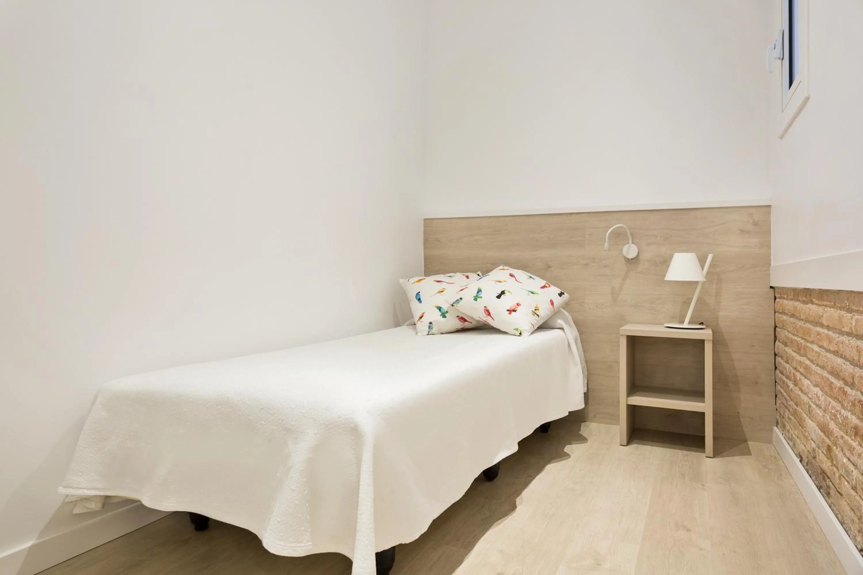 Bed in BcnStop Parc Güell