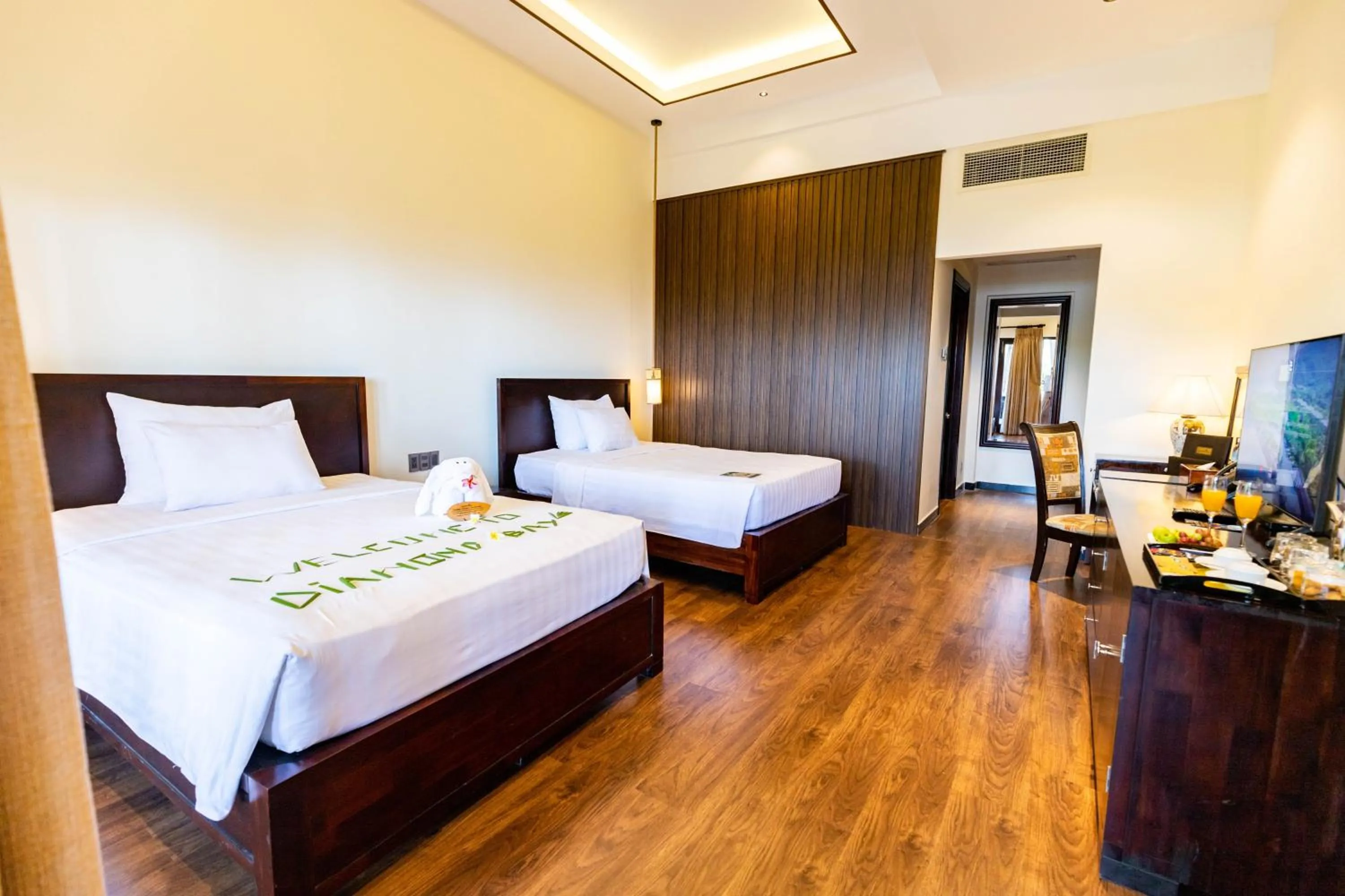 Photo of the whole room, Bed in Diamond Bay Resort & Spa