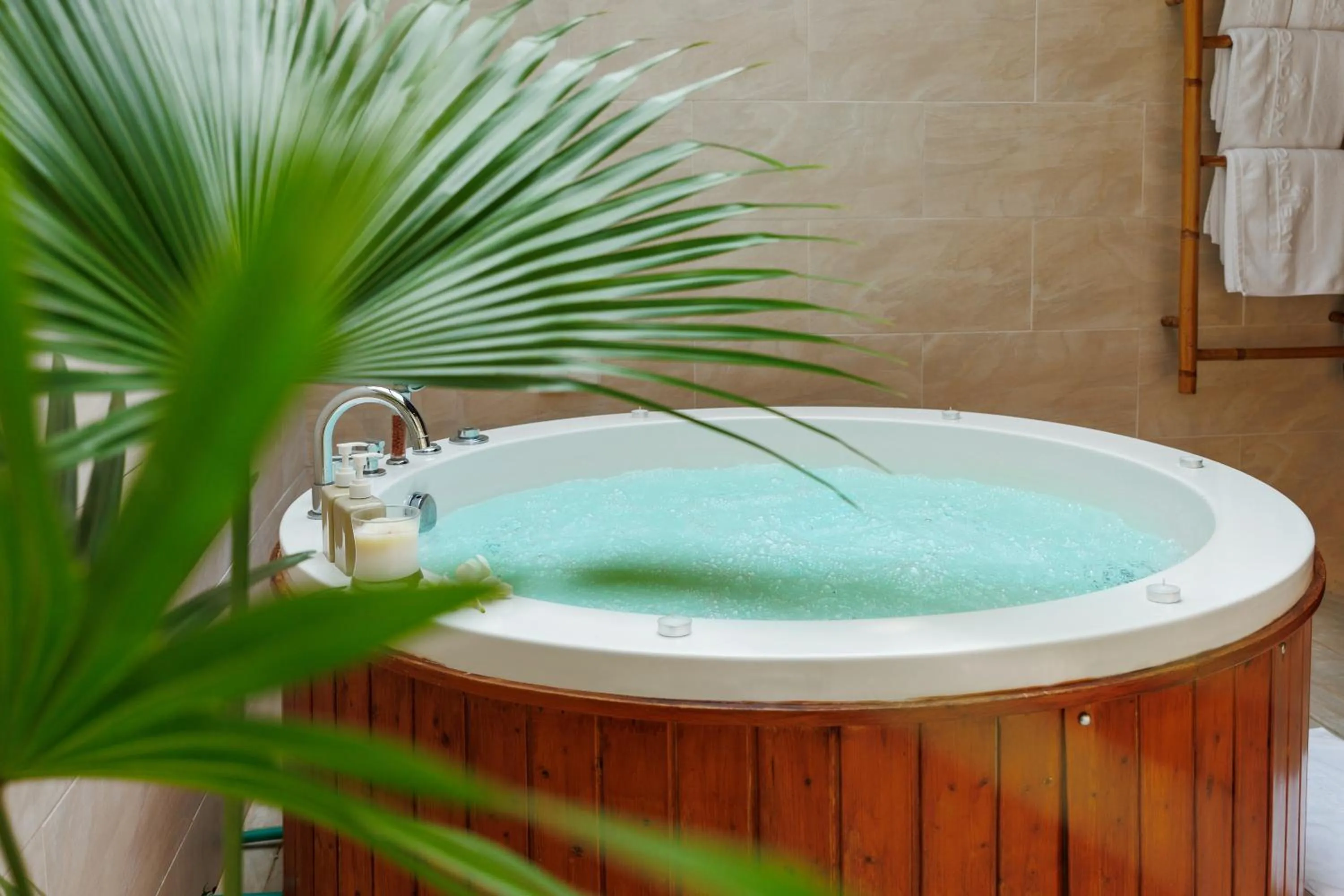 Bath in Diamond Bay Resort & Spa