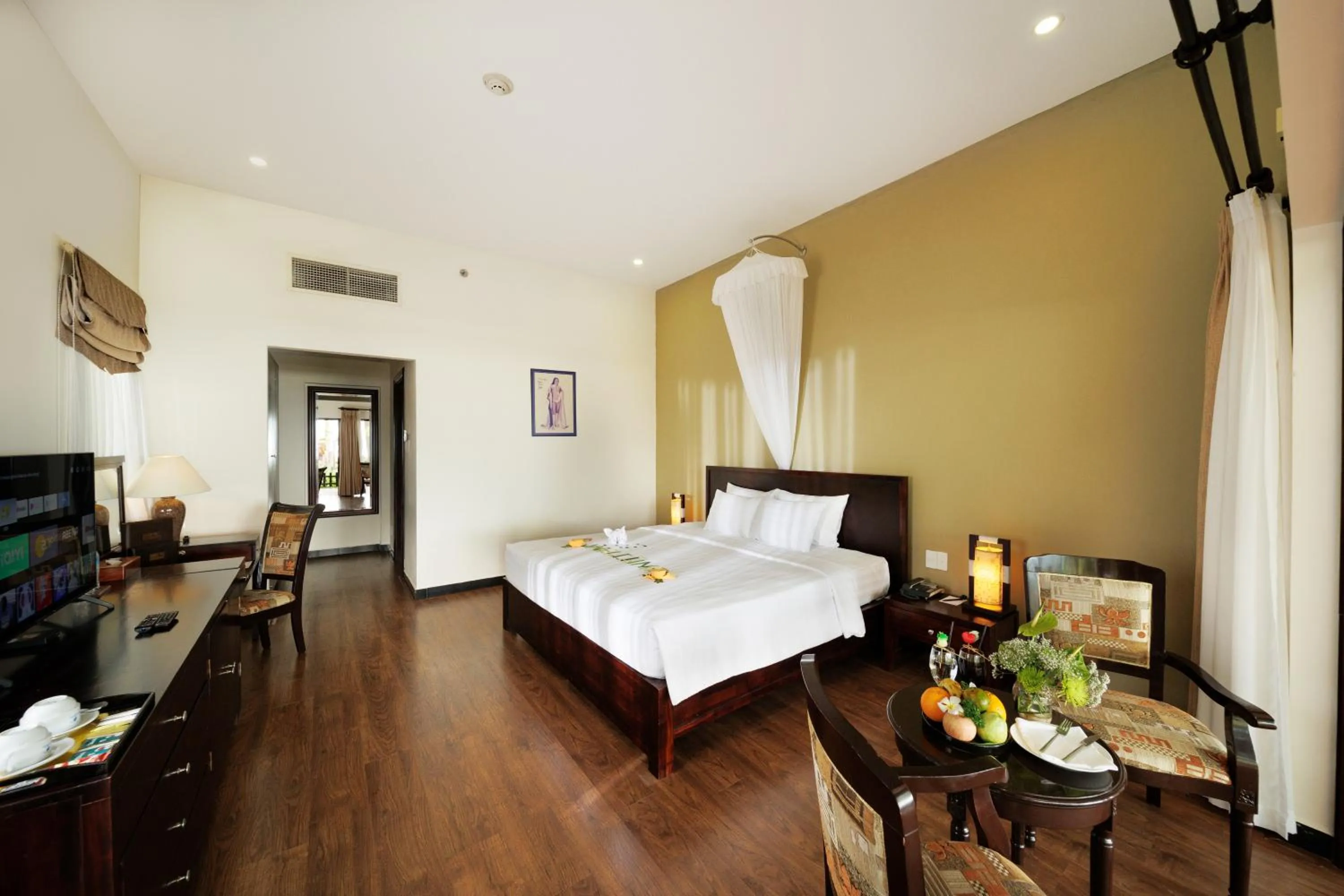 Bedroom, Bed in Diamond Bay Resort & Spa