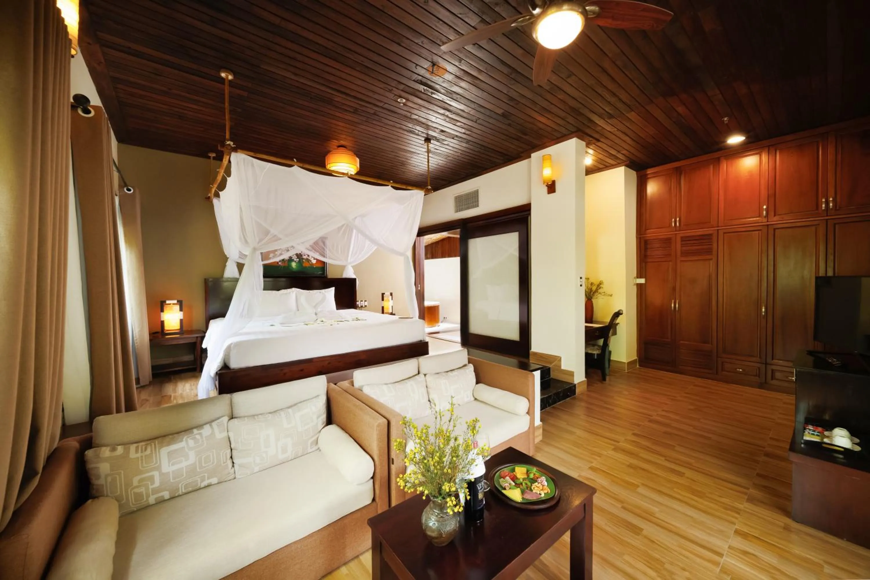 View (from property/room), Bed in Diamond Bay Resort & Spa