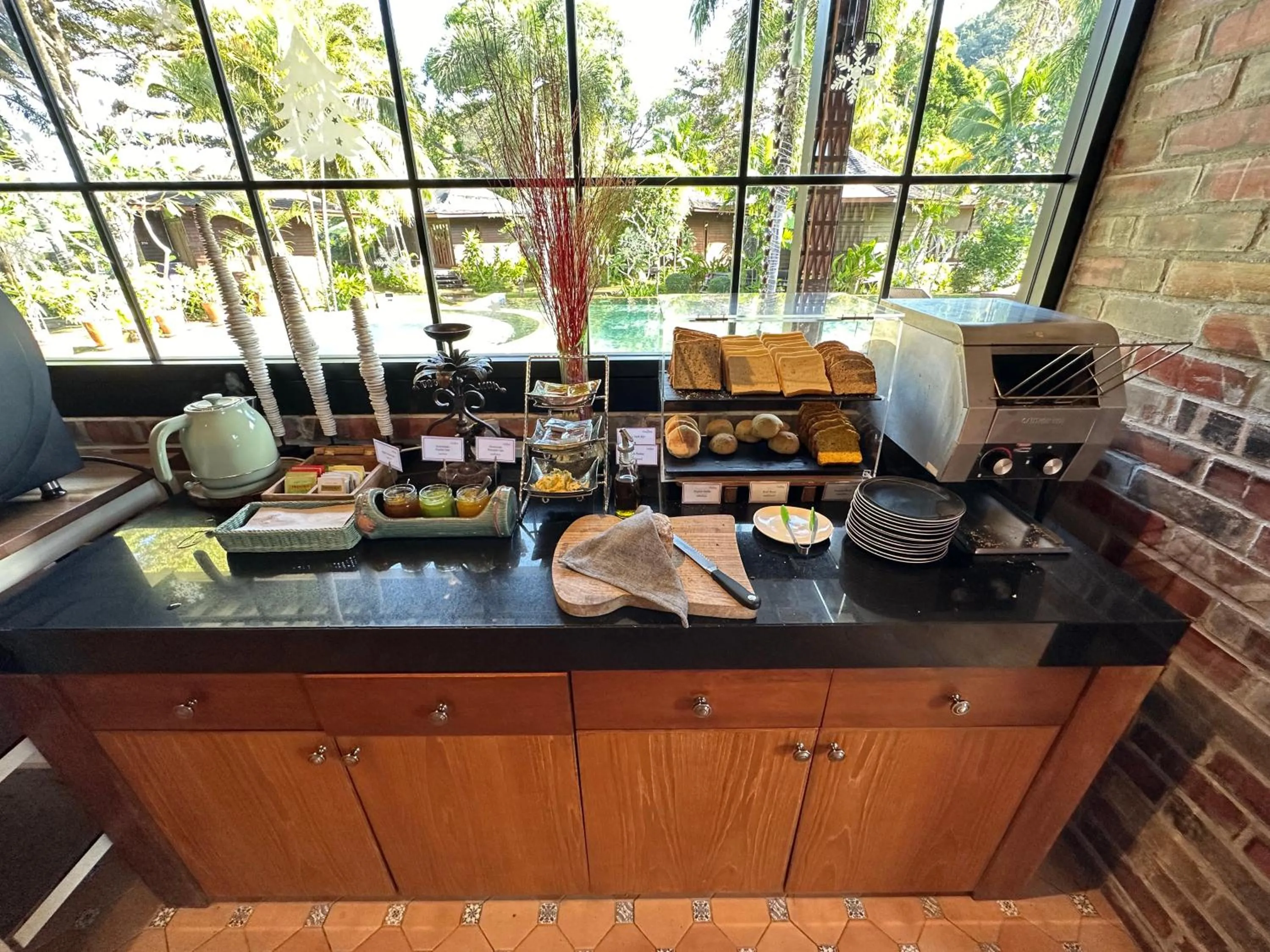 Restaurant/places to eat in GajaPuri Resort Koh Chang