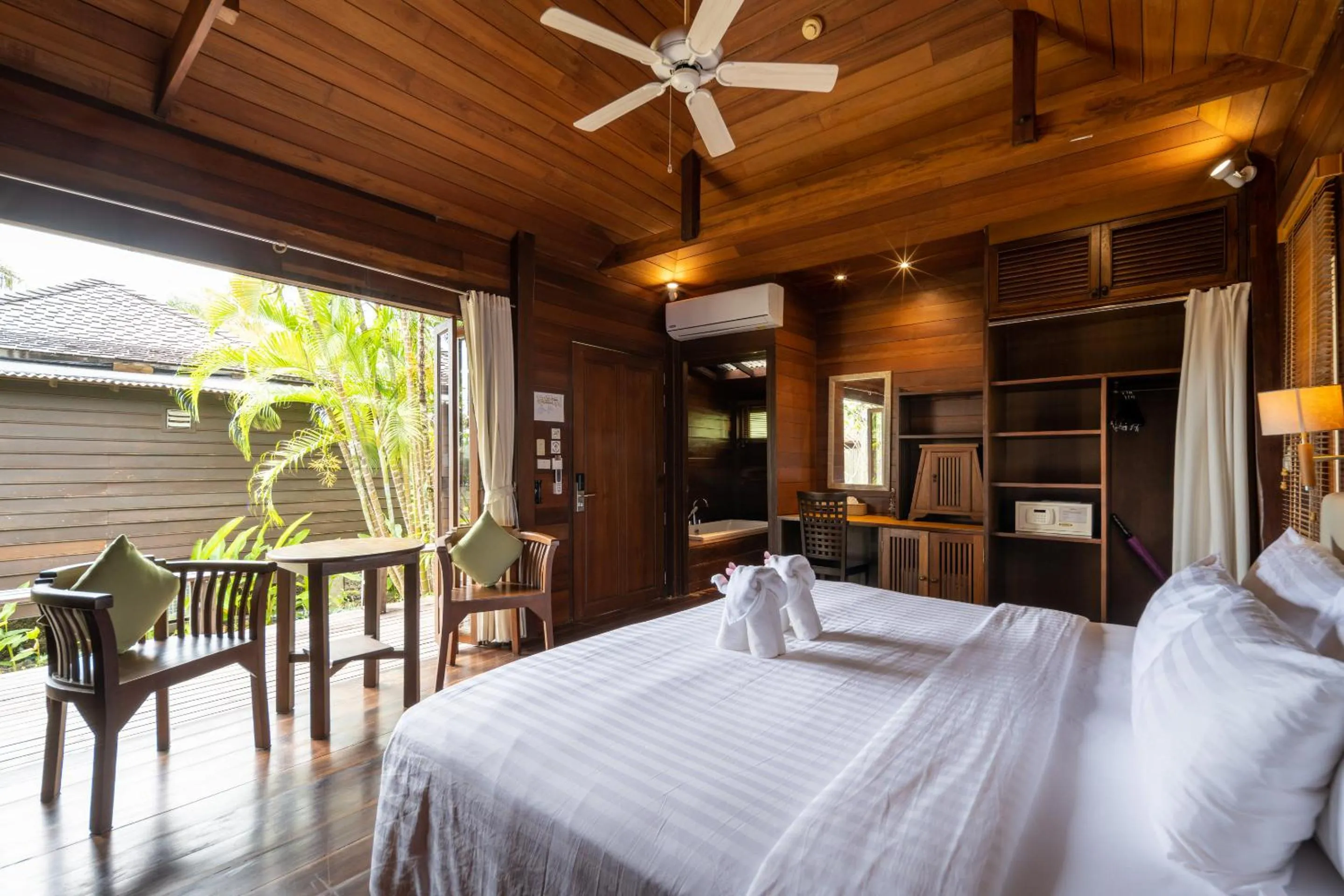 Bedroom, Bed in GajaPuri Resort Koh Chang