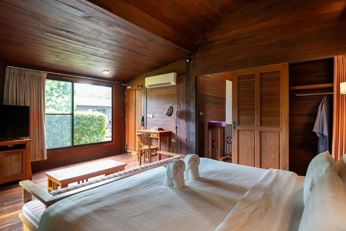 Bed in GajaPuri Resort Koh Chang