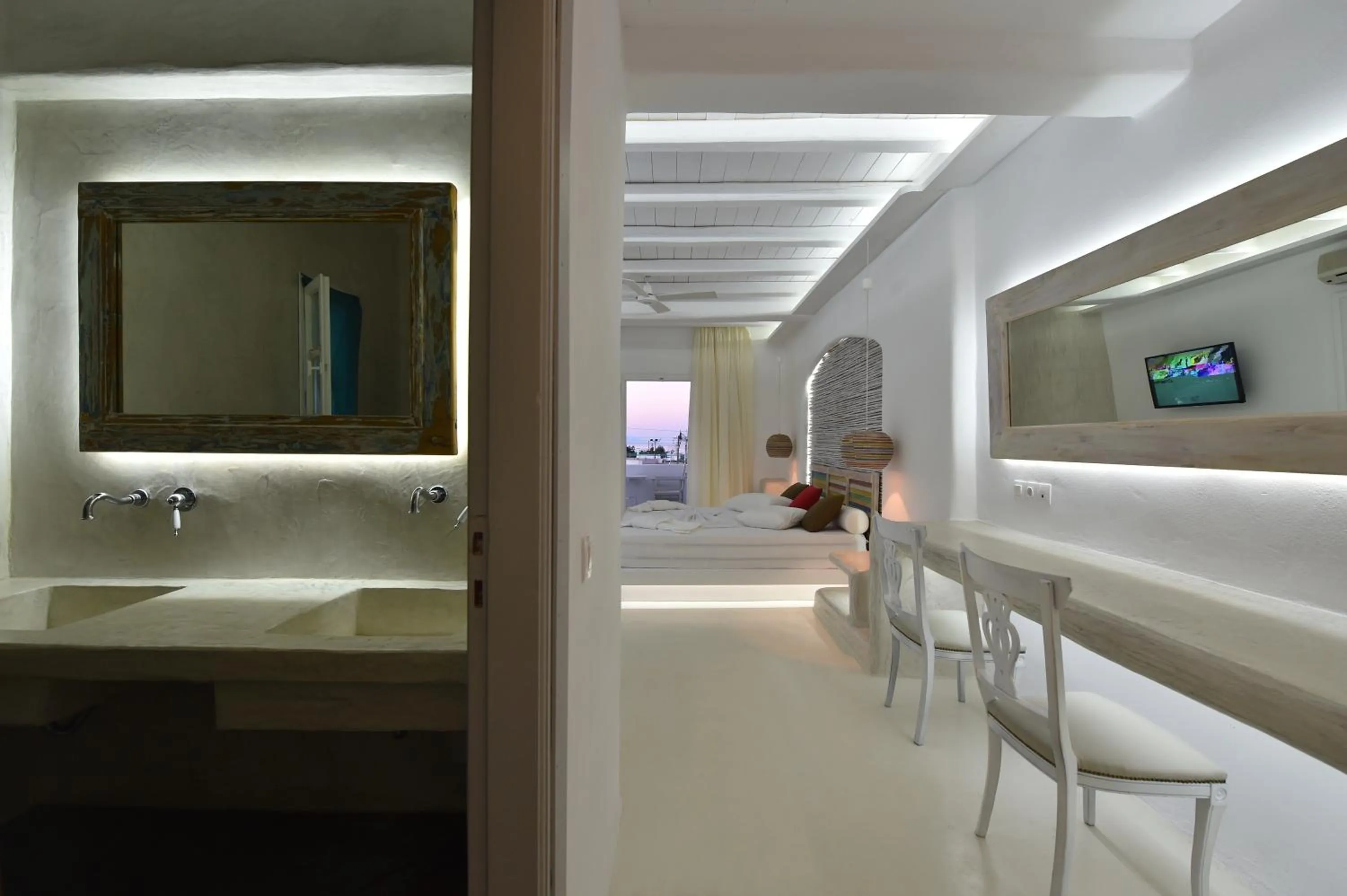 Decorative detail in Zefi Hotel & Suites