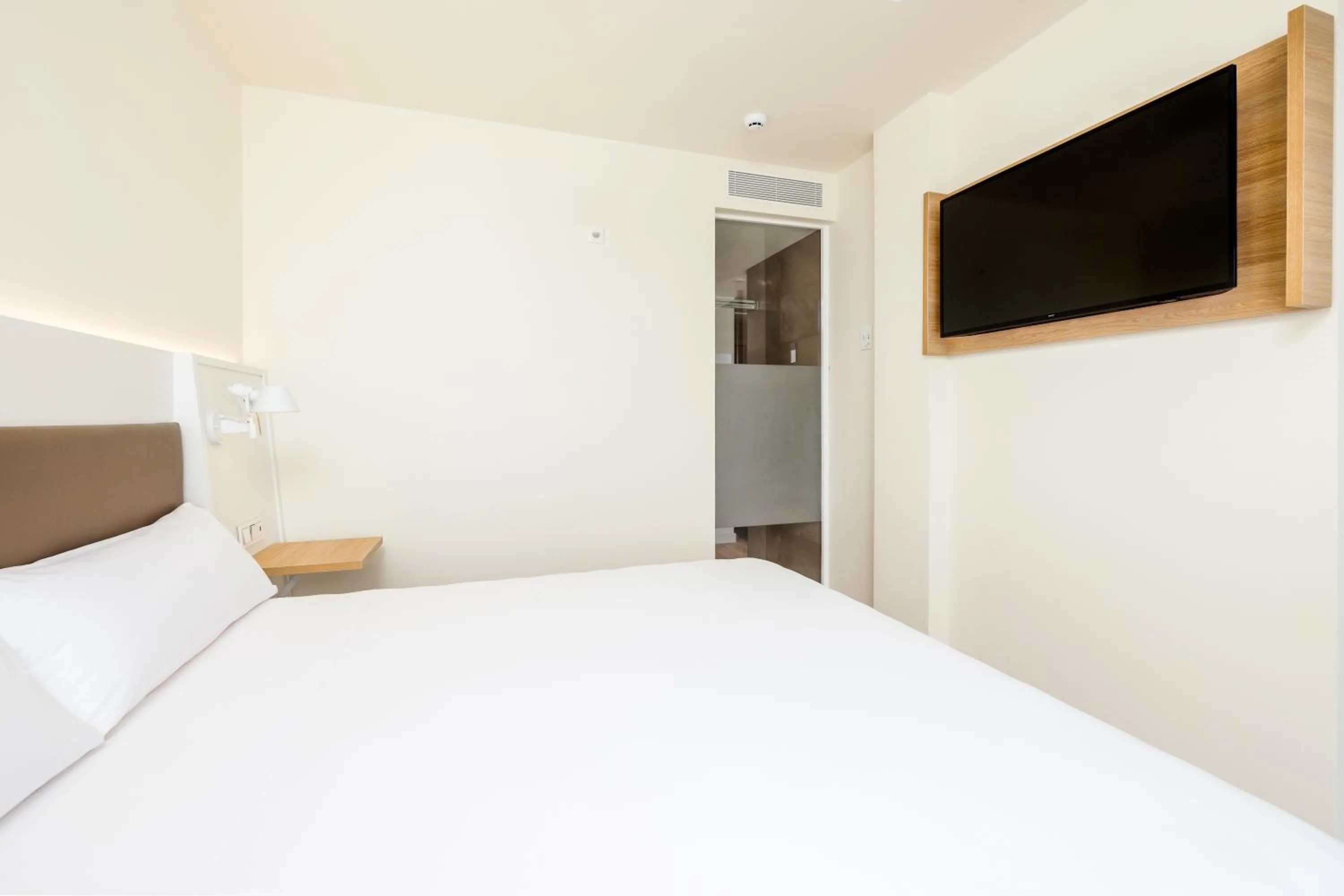 Coffee/tea facilities, Bed in Mojacar Playa Aquapark Hotel