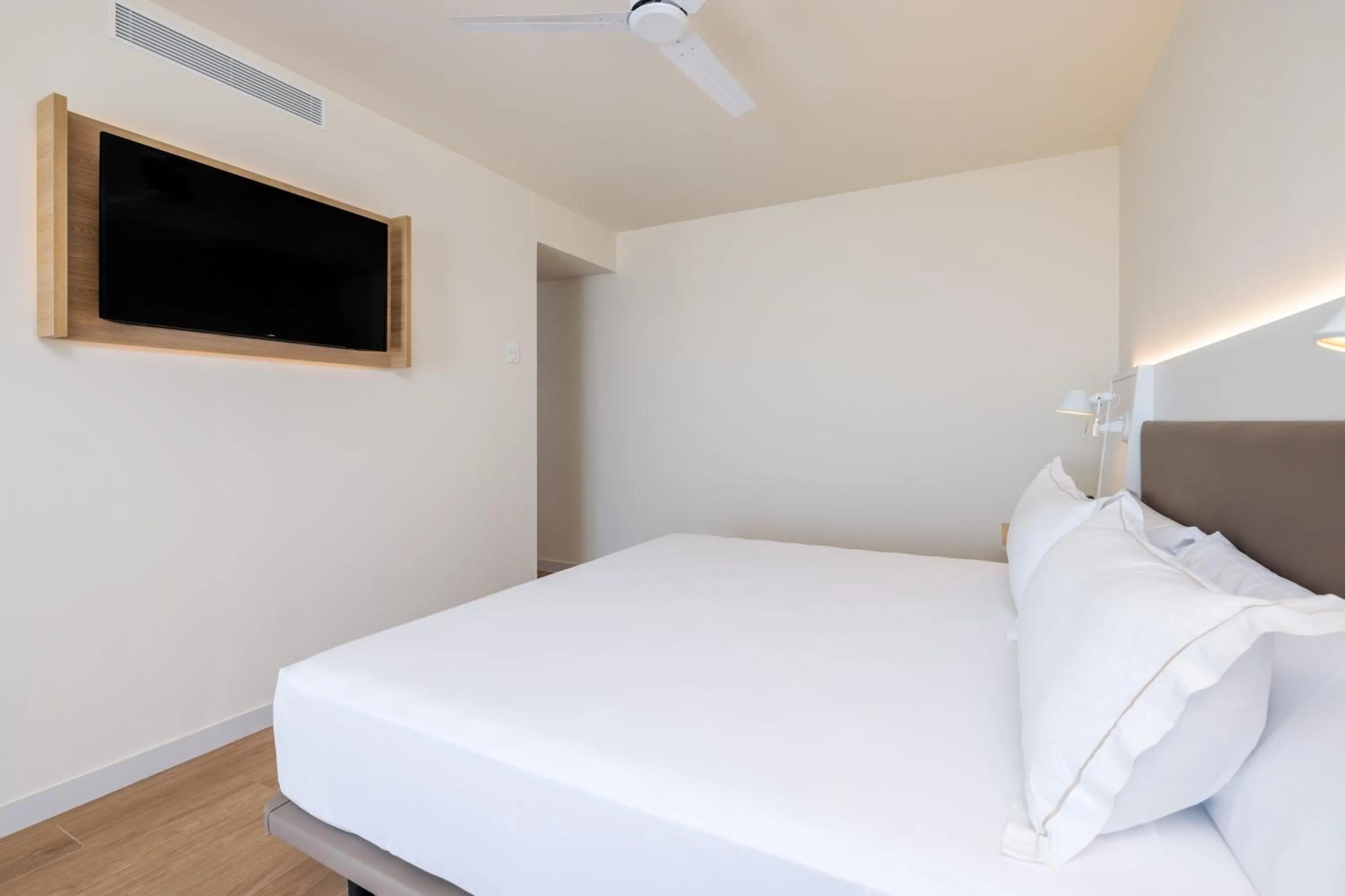 Bed in Mojacar Playa Aquapark Hotel