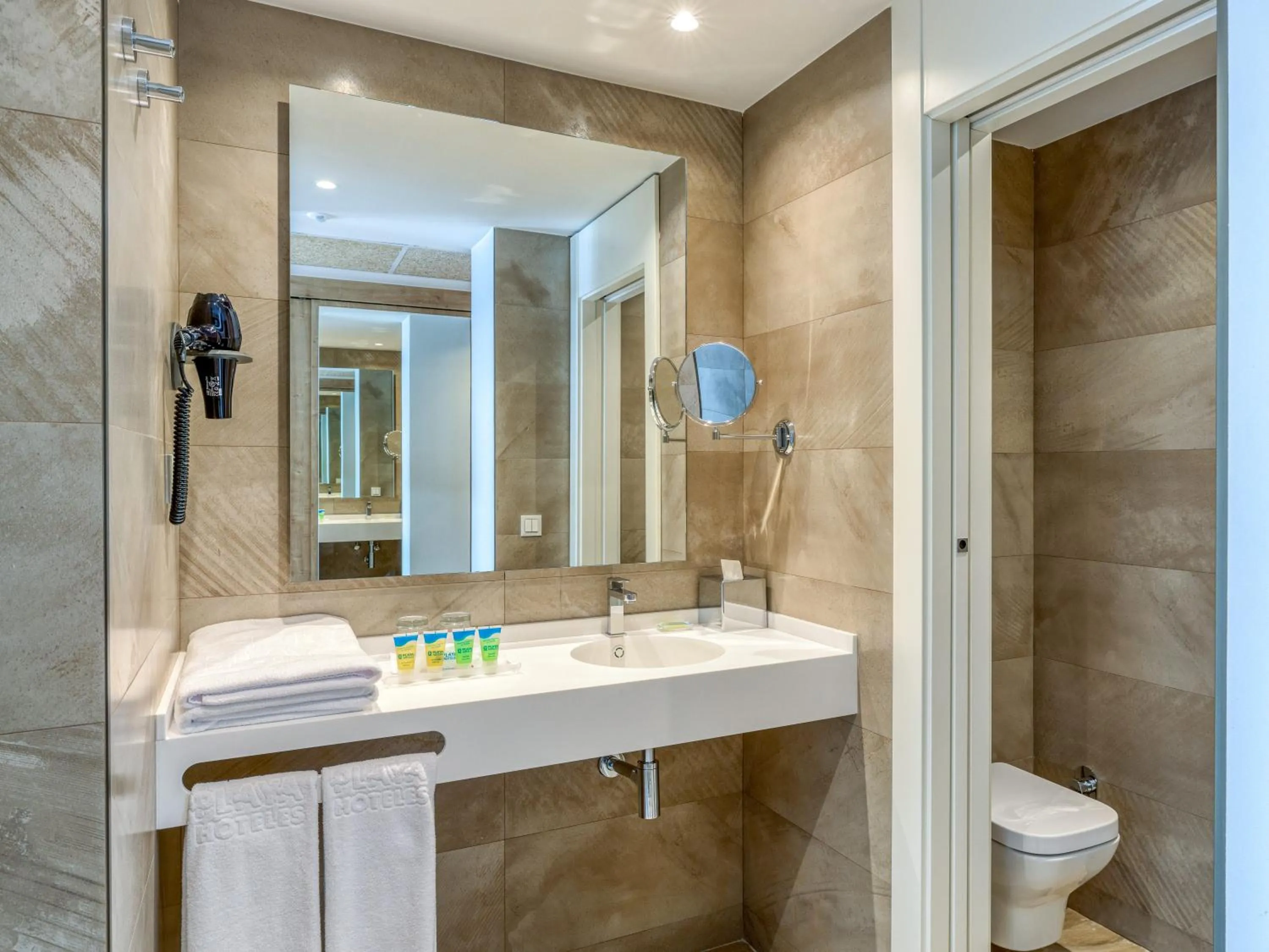 Bathroom in Mojacar Playa Aquapark Hotel