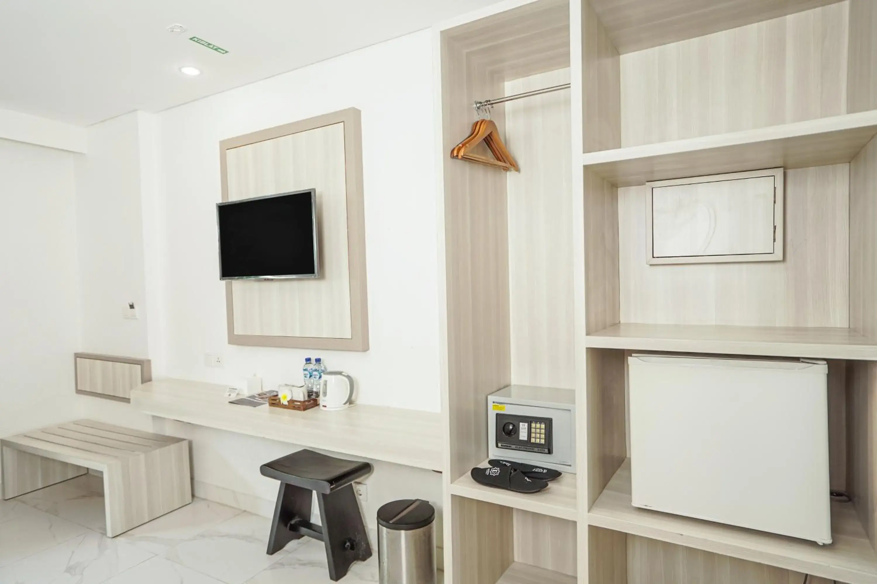 Deluxe Double or Twin Room with Pool View in Dekuta Deluxe Double or Twin Room with Pool View in Dekuta