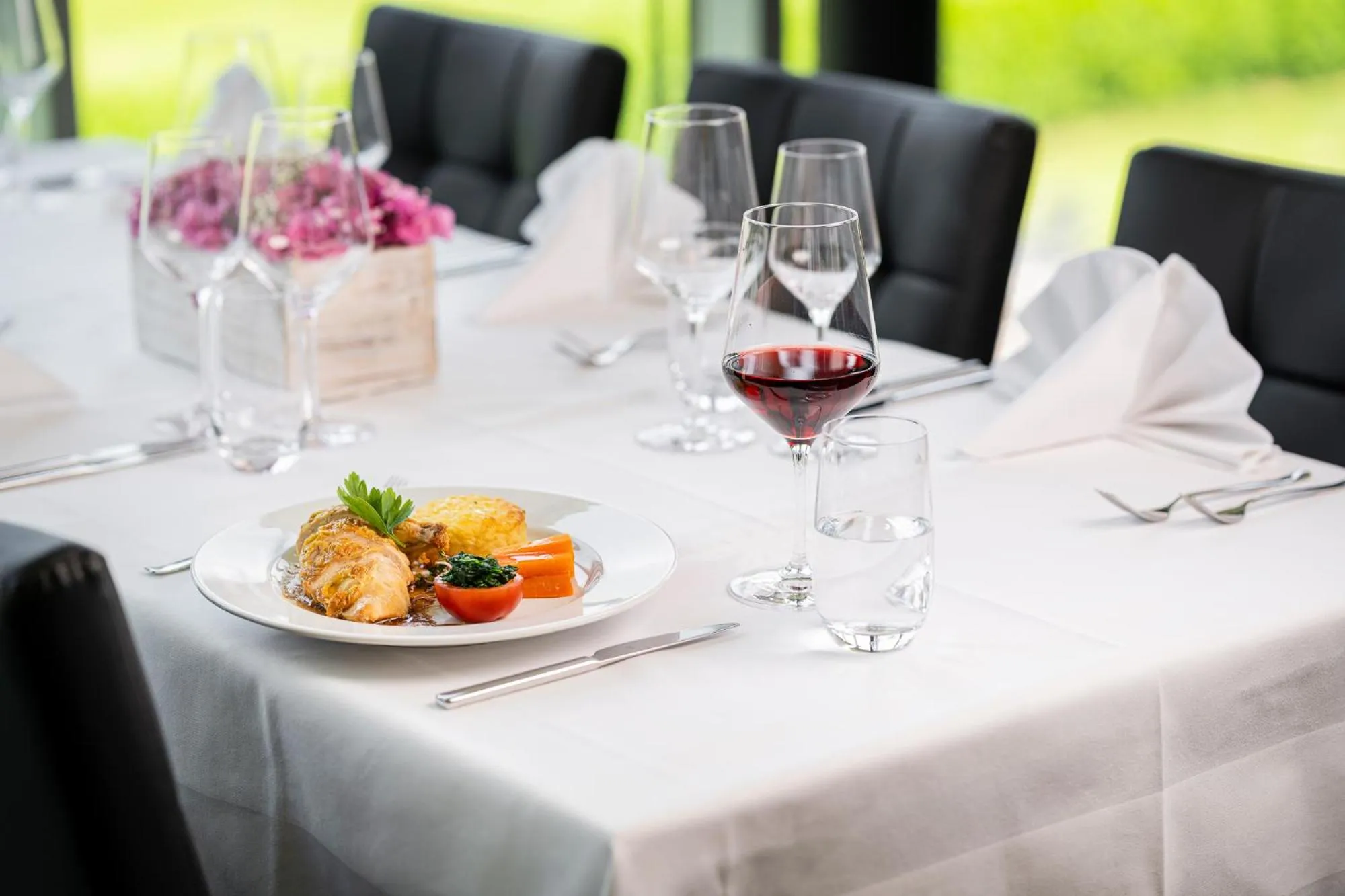 Banquet/Function facilities in Swiss Heidi Hotel