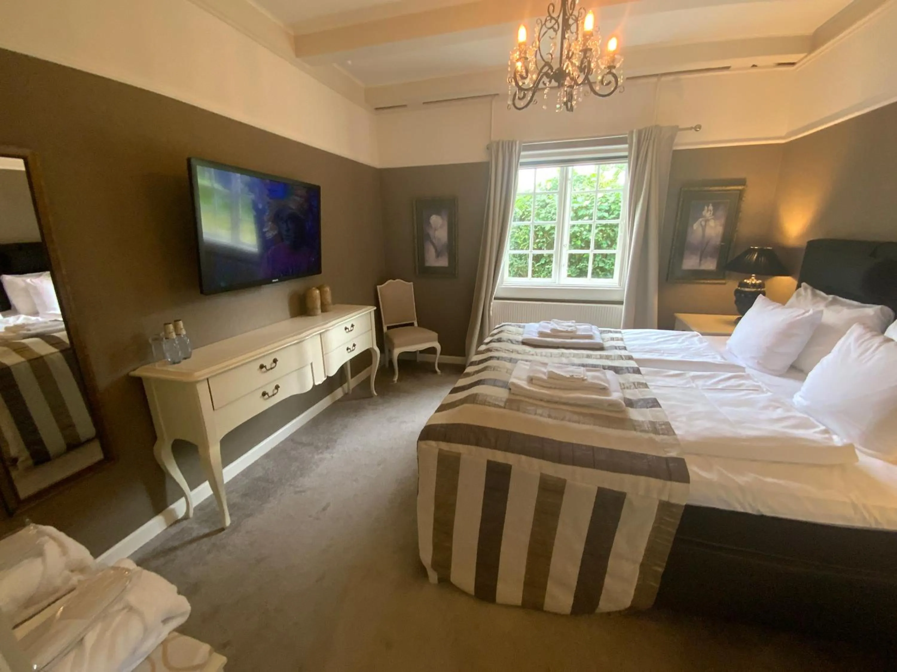 Photo of the whole room, Bed in Bandholm Badehotel