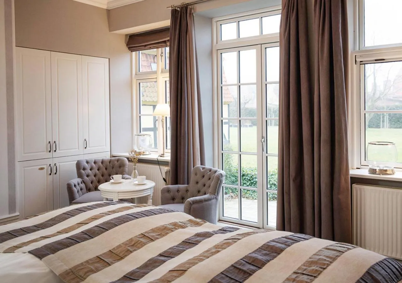 Balcony/Terrace, Bed in Bandholm Badehotel