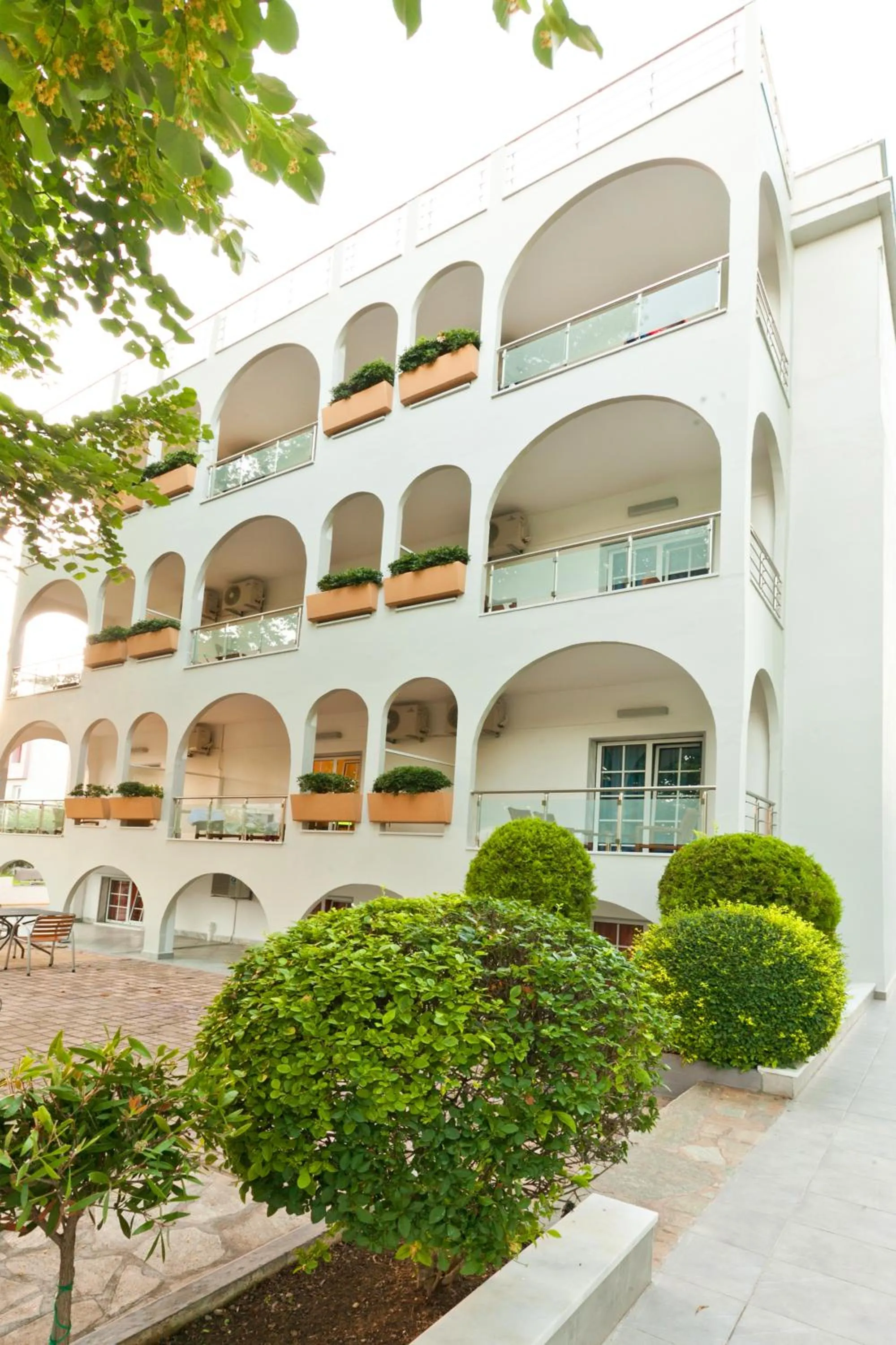 Facade/entrance in Kronos Hotel
