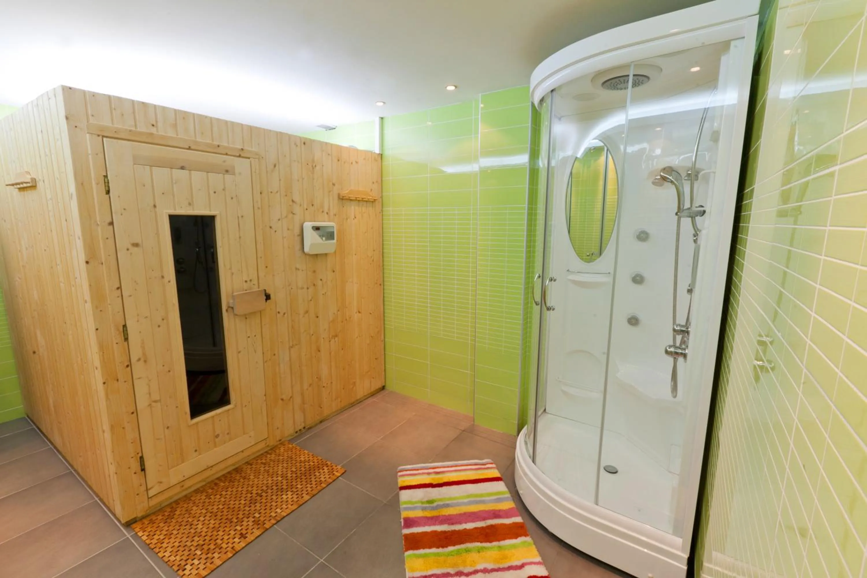 Sauna in Kronos Hotel