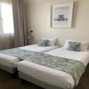 Bedroom, Bed in Hôtel Le Gois