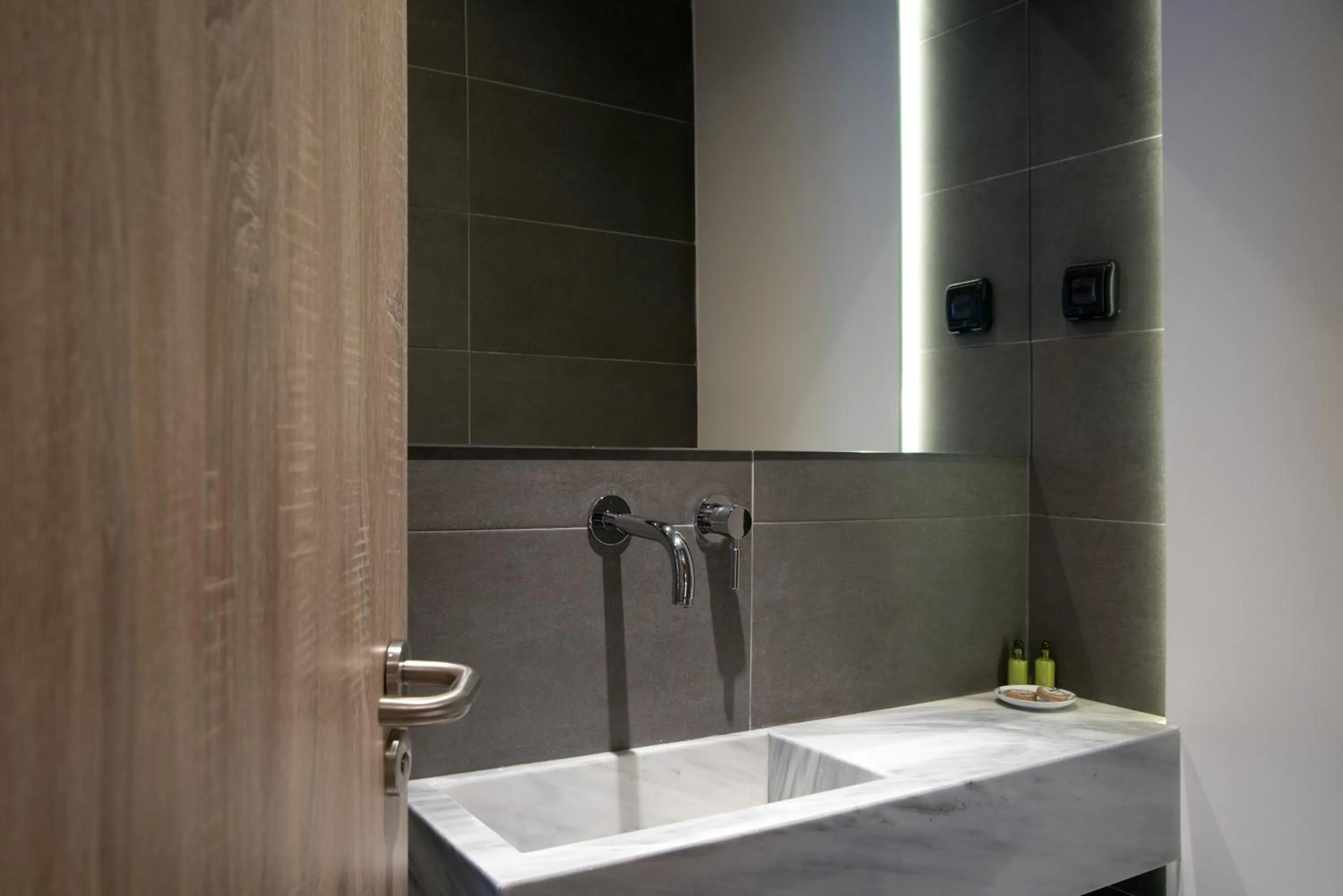 AD Athens Luxury Rooms & Suites