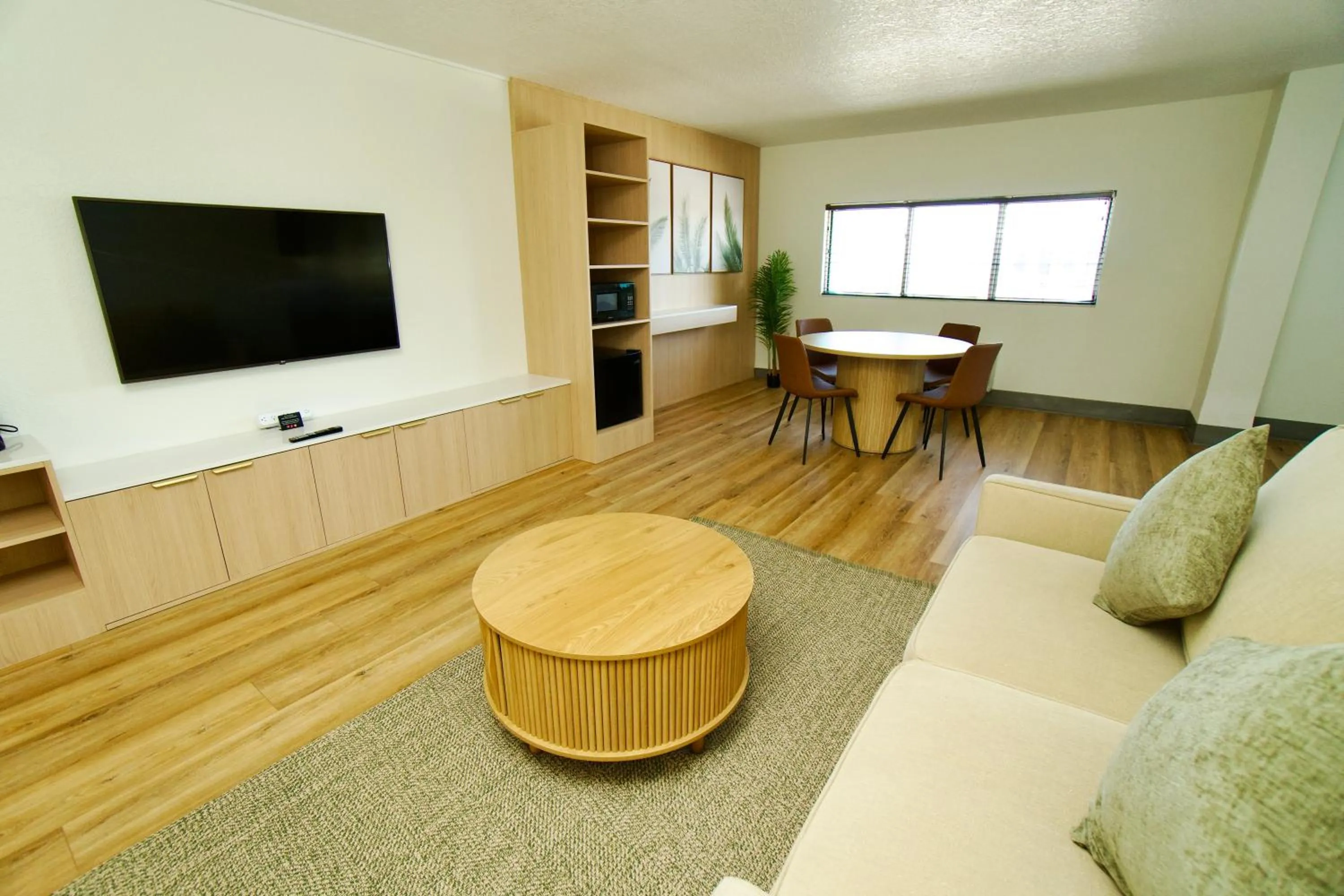 King Suite in Coco Key Hotel & Water Park Resort