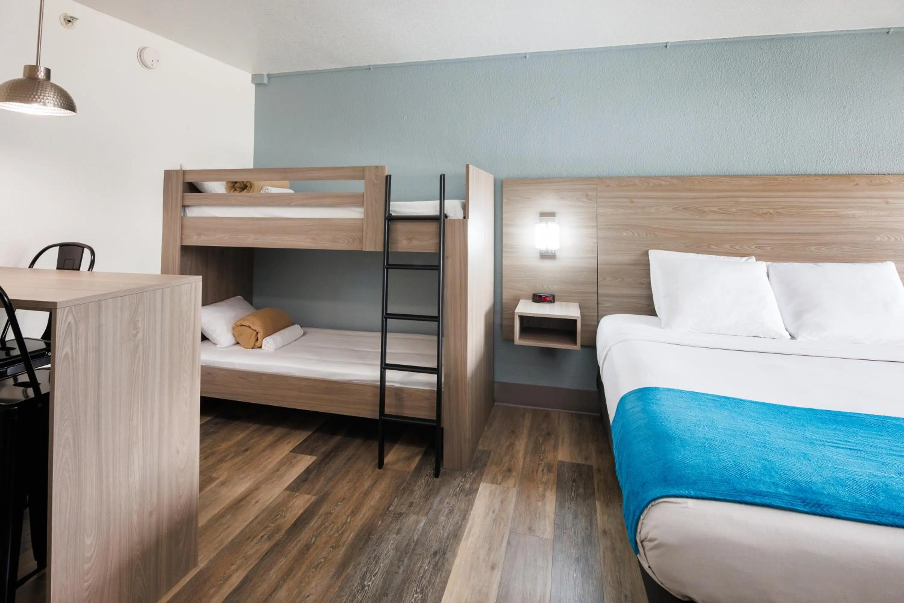 Bed in Coco Key Hotel & Water Park Resort