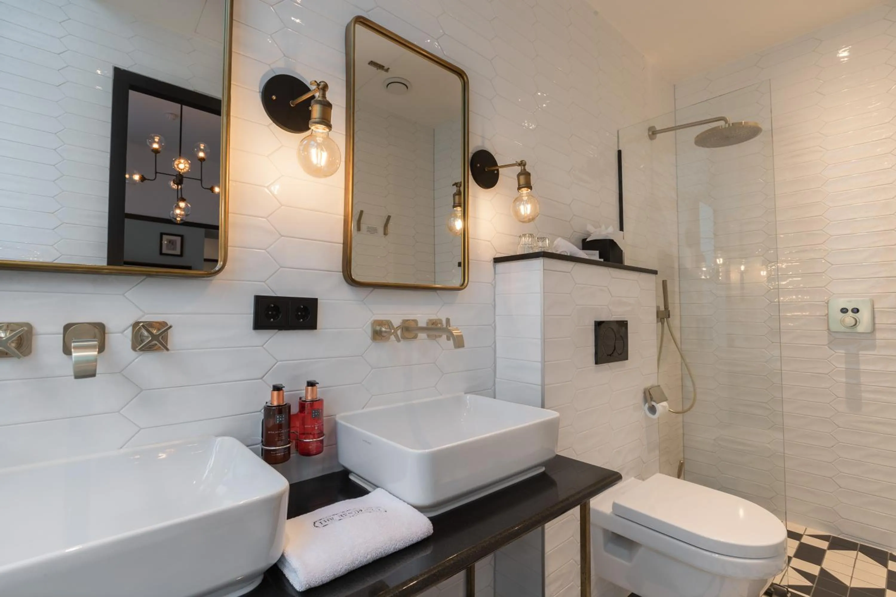 Bathroom in The Hendrick's Hotel