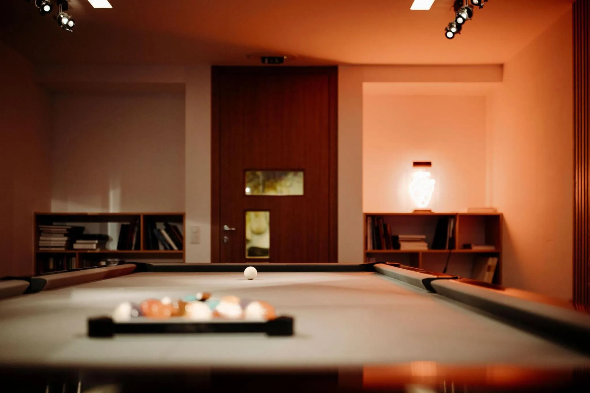 Billiard in TheResi Appartements