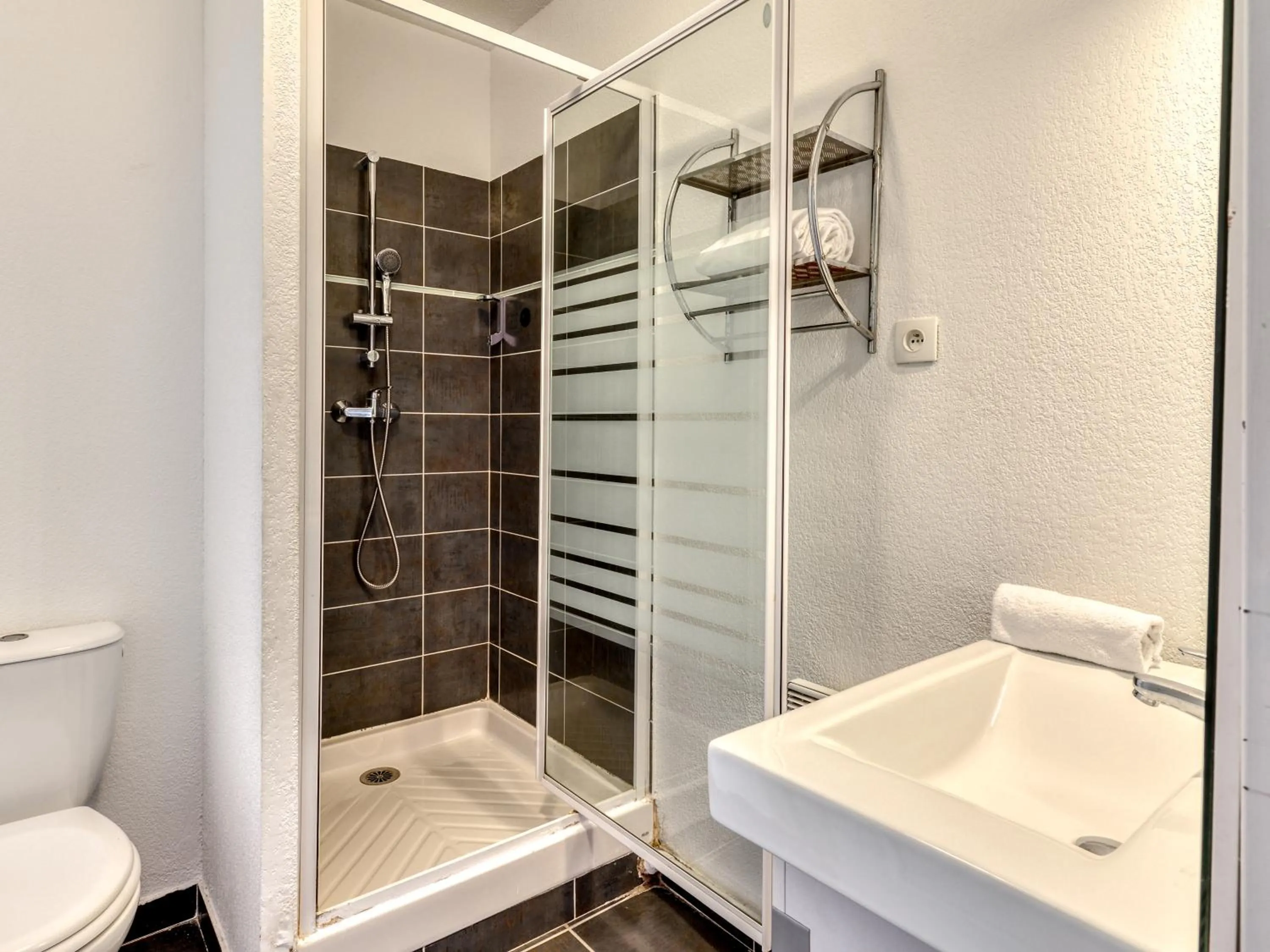 Bathroom in Vacancéole - Résidence Cap Camargue