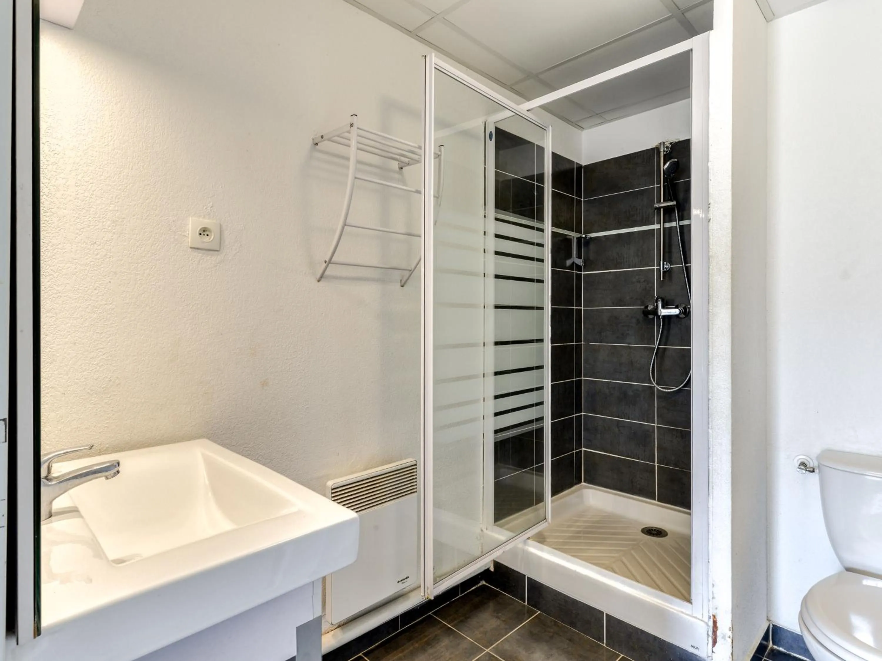 Bathroom in Vacancéole - Résidence Cap Camargue