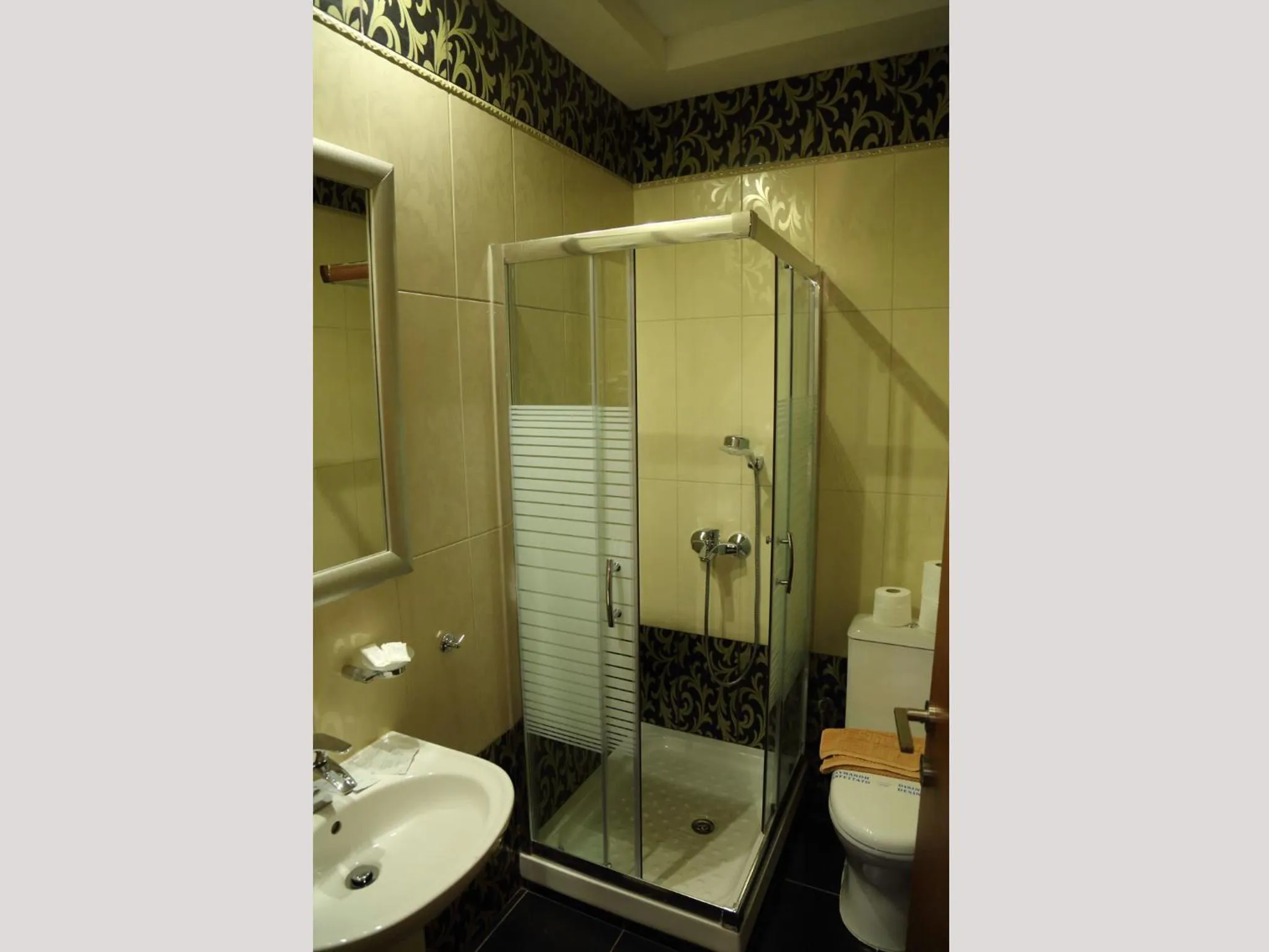 Bathroom in Hotel Souita