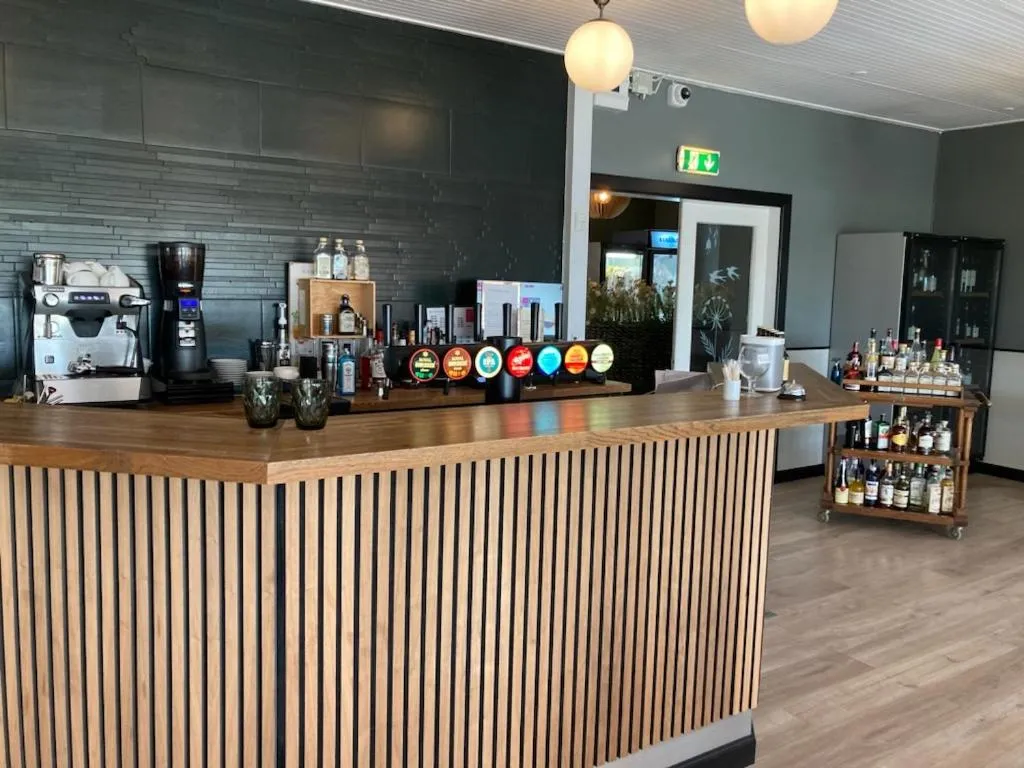 Lounge or bar in Møn Golf Resort - Hotel Præstekilde