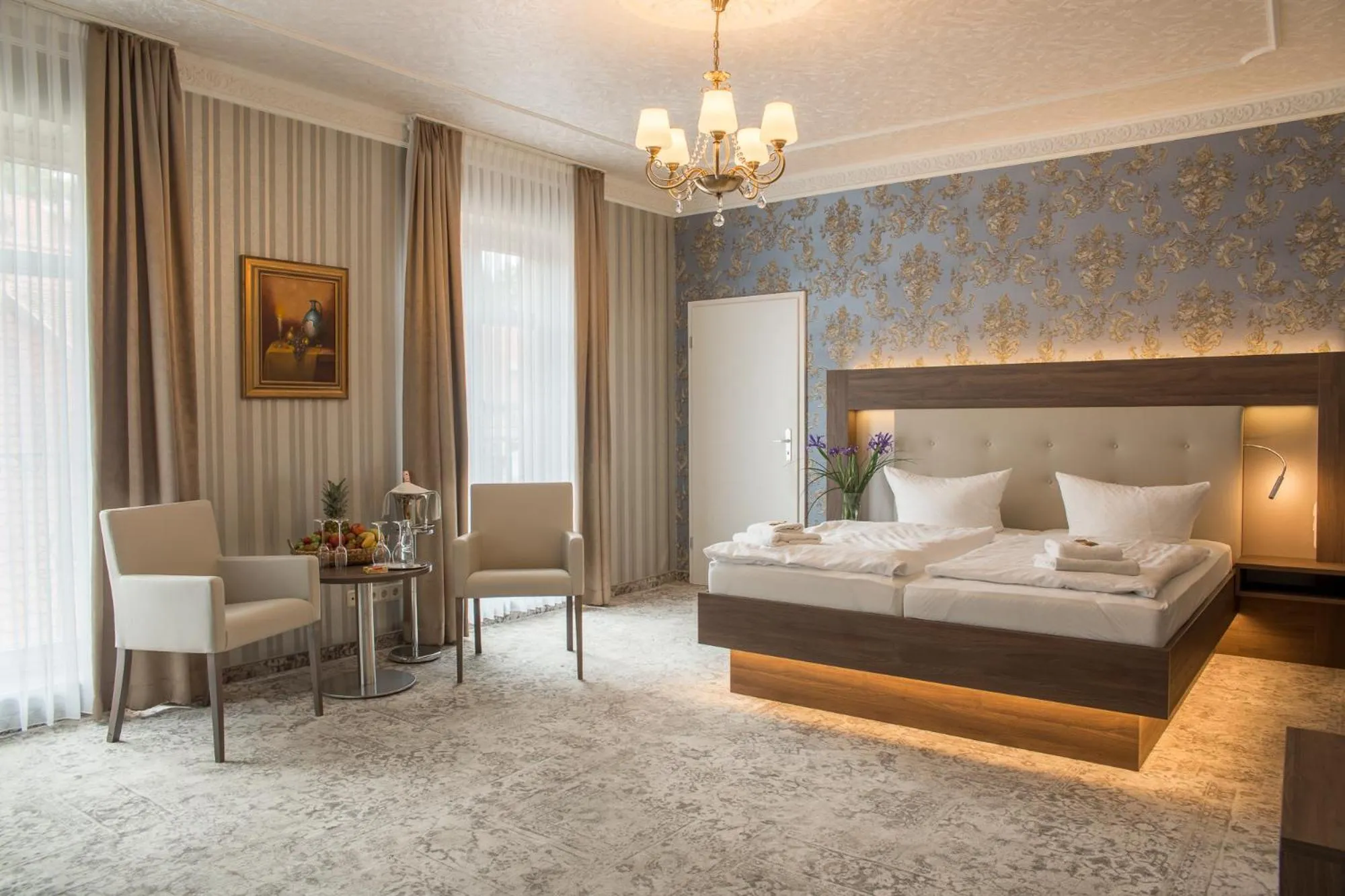 Photo of the whole room, Bed in Hotel Schwarzer Adler Tangermünde