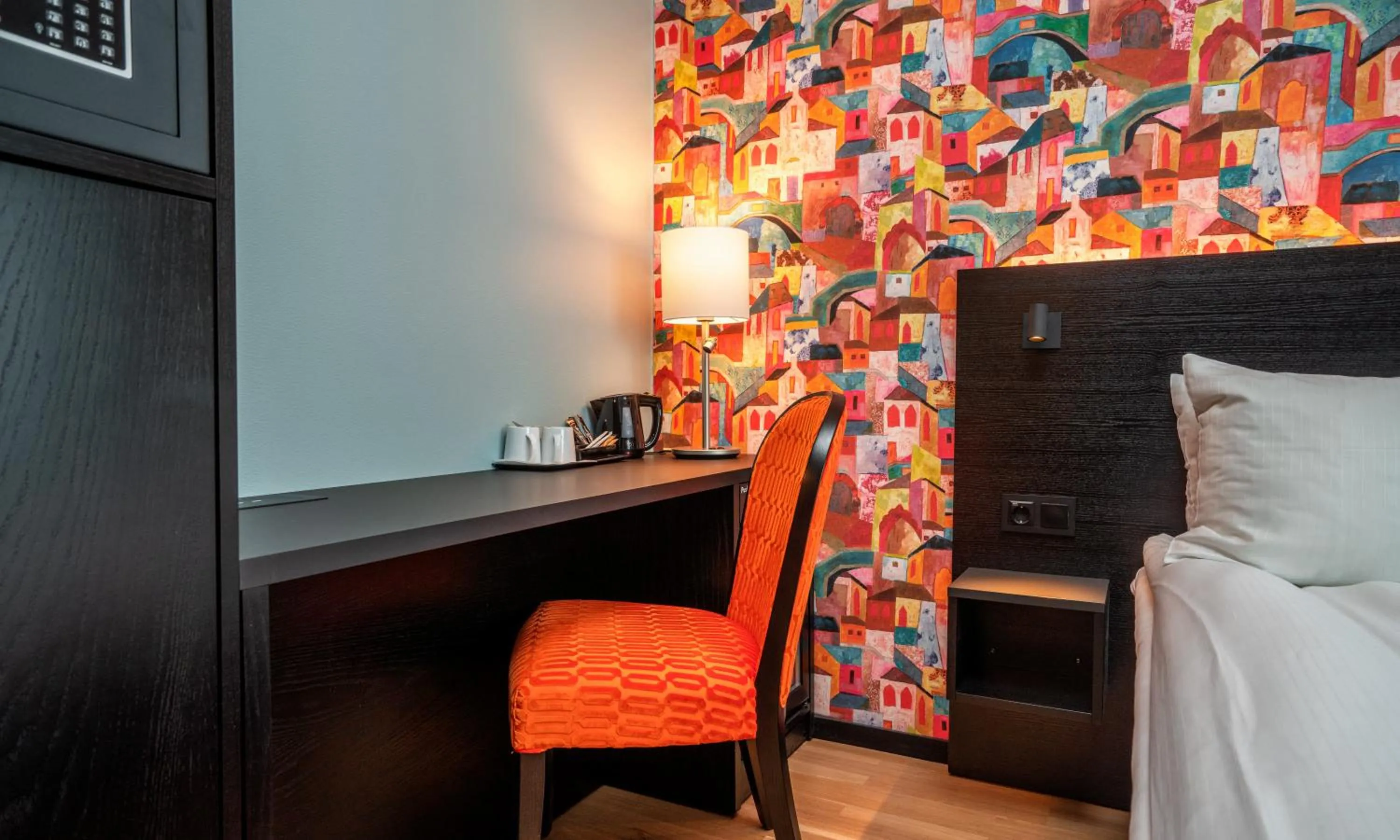 Seating area, Bed in Thon Hotel Hammerfest