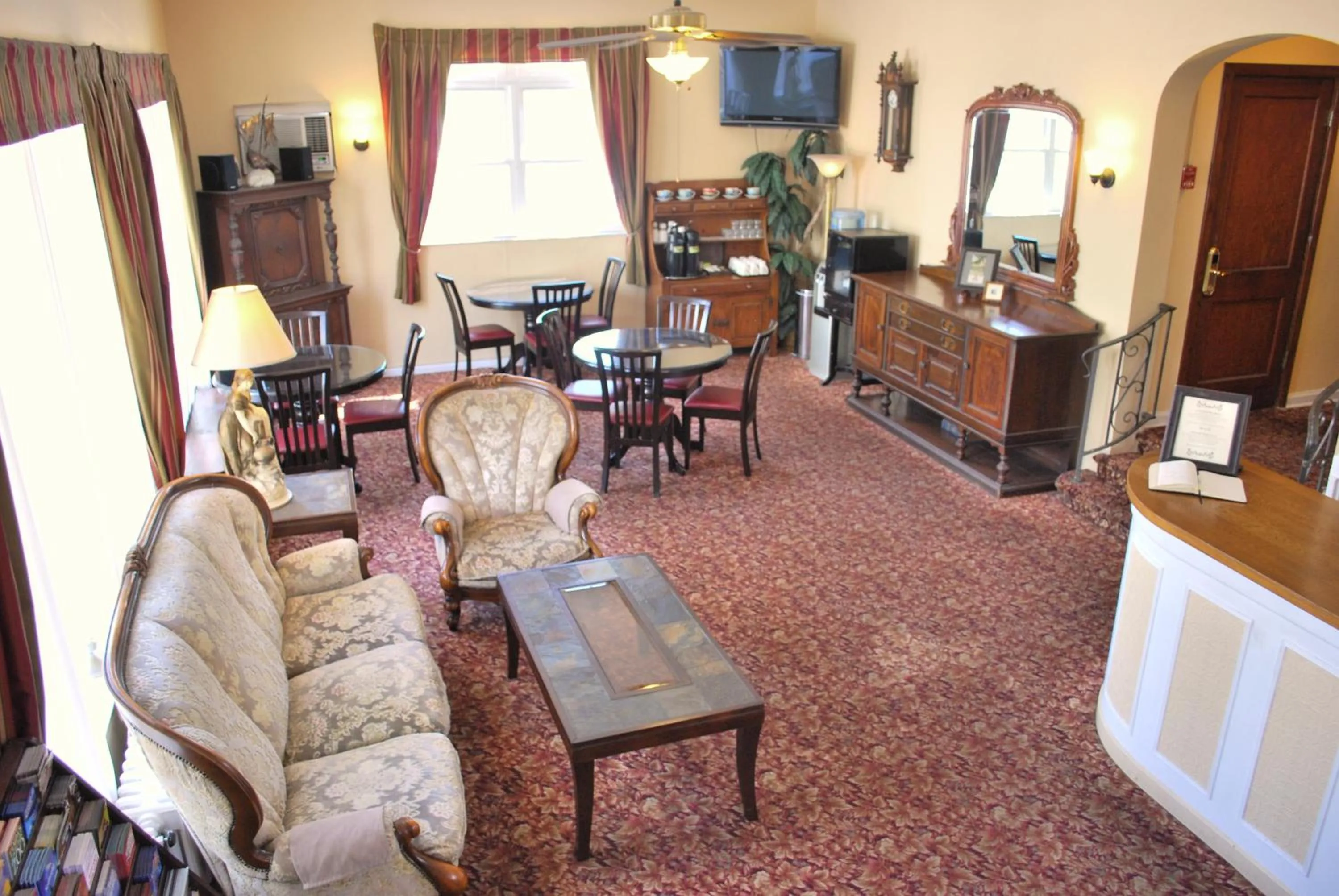 Lobby or reception in The Inn On Third