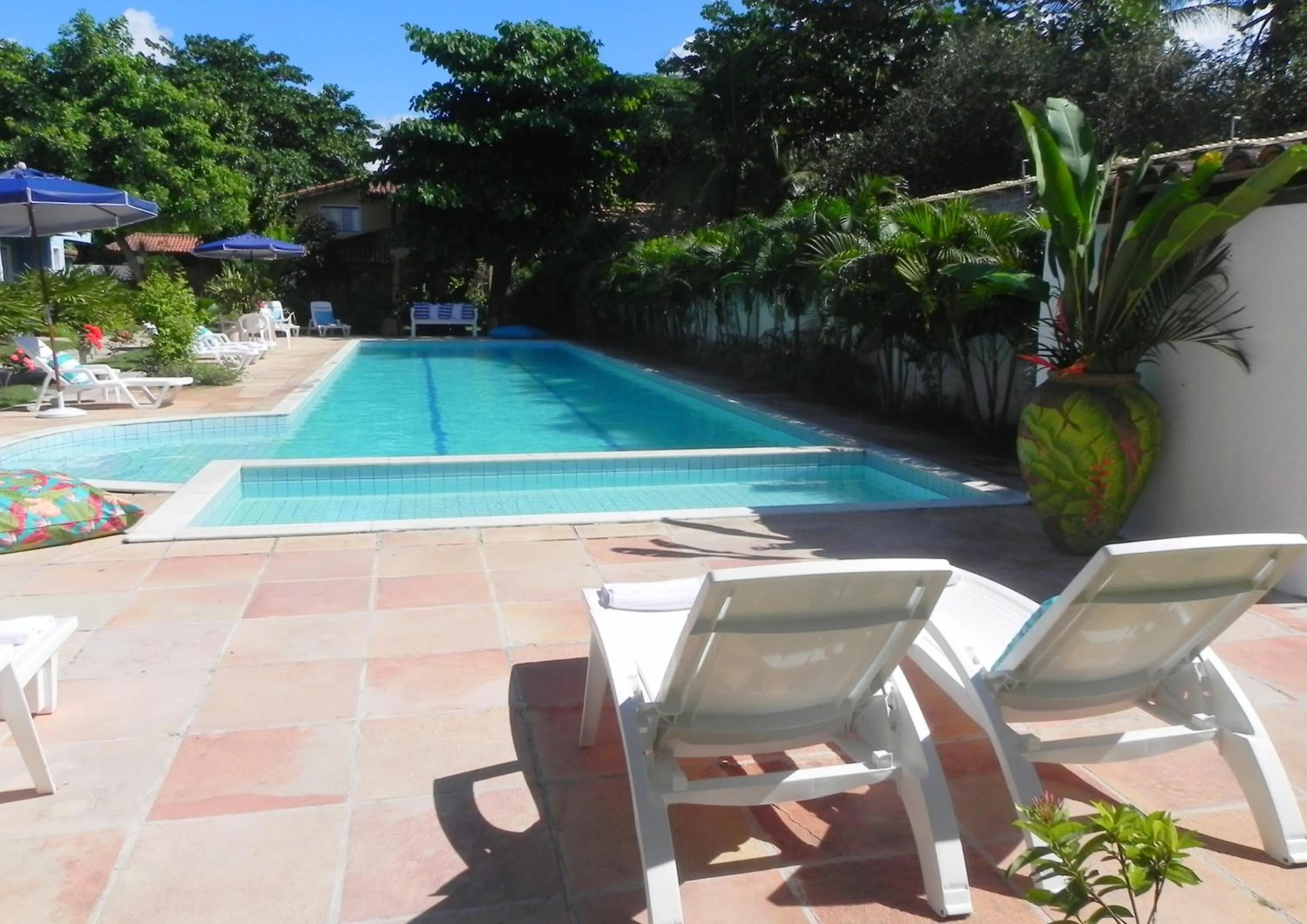 Swimming pool in Ouro Sobre Azul Apart Hotel