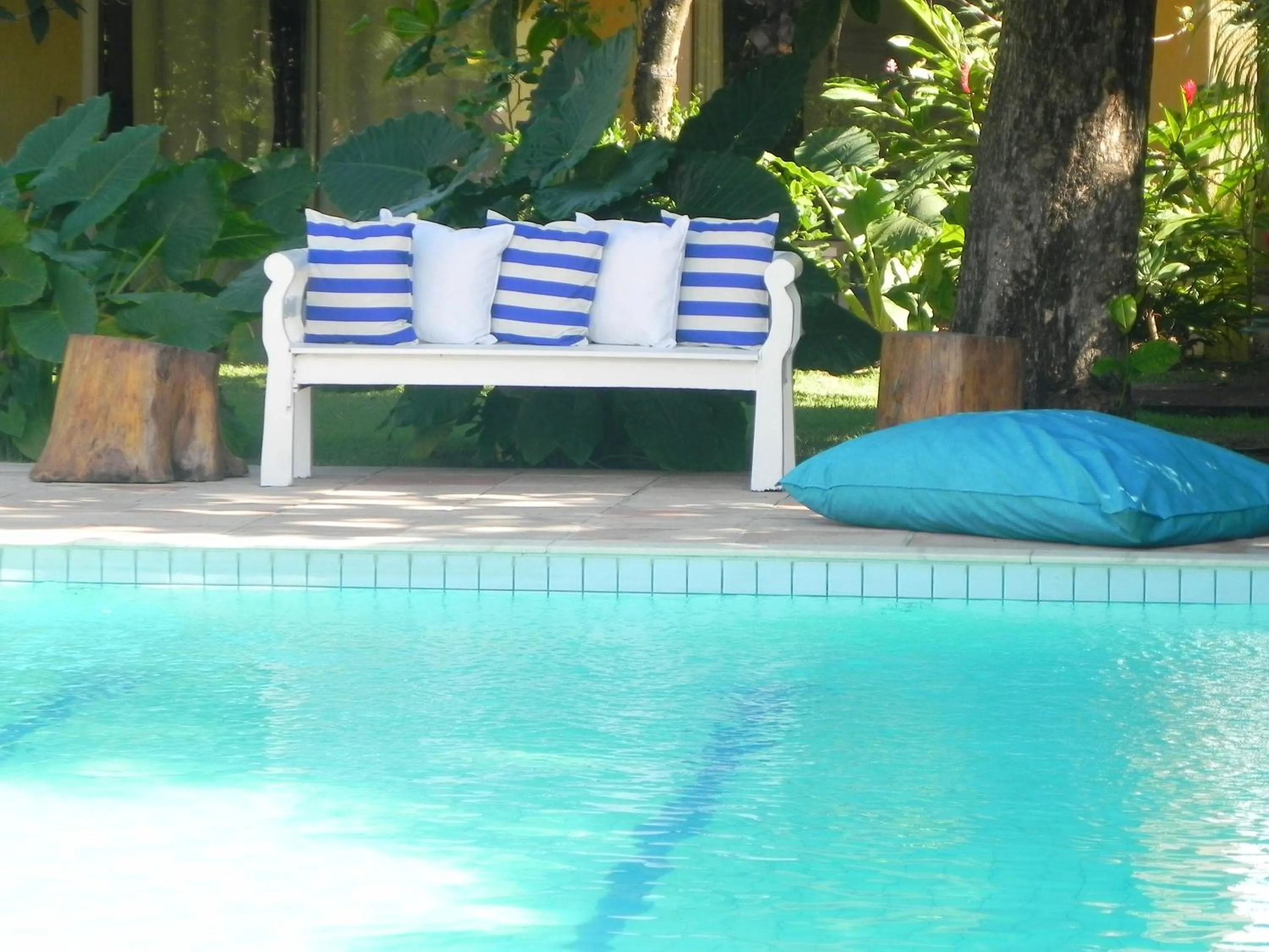 Swimming pool in Ouro Sobre Azul Apart Hotel