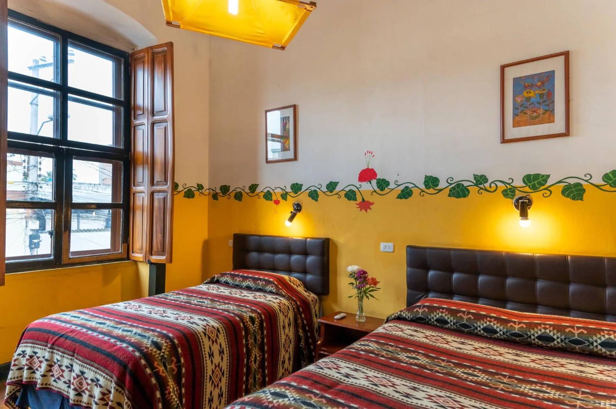 Family Room with Private Bathroom in Hostal Riviera Sucre