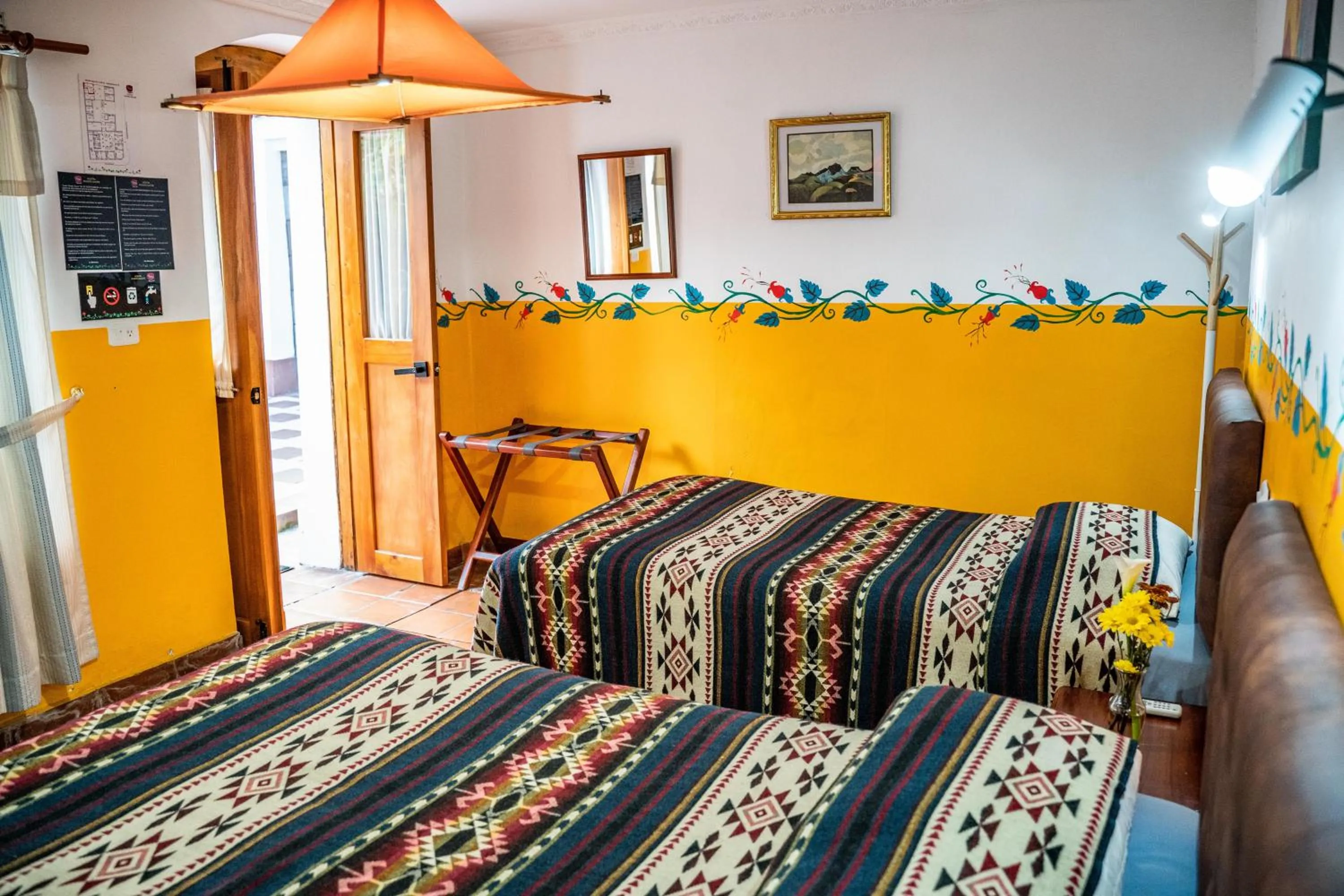 Twin Room in Hostal Riviera Sucre