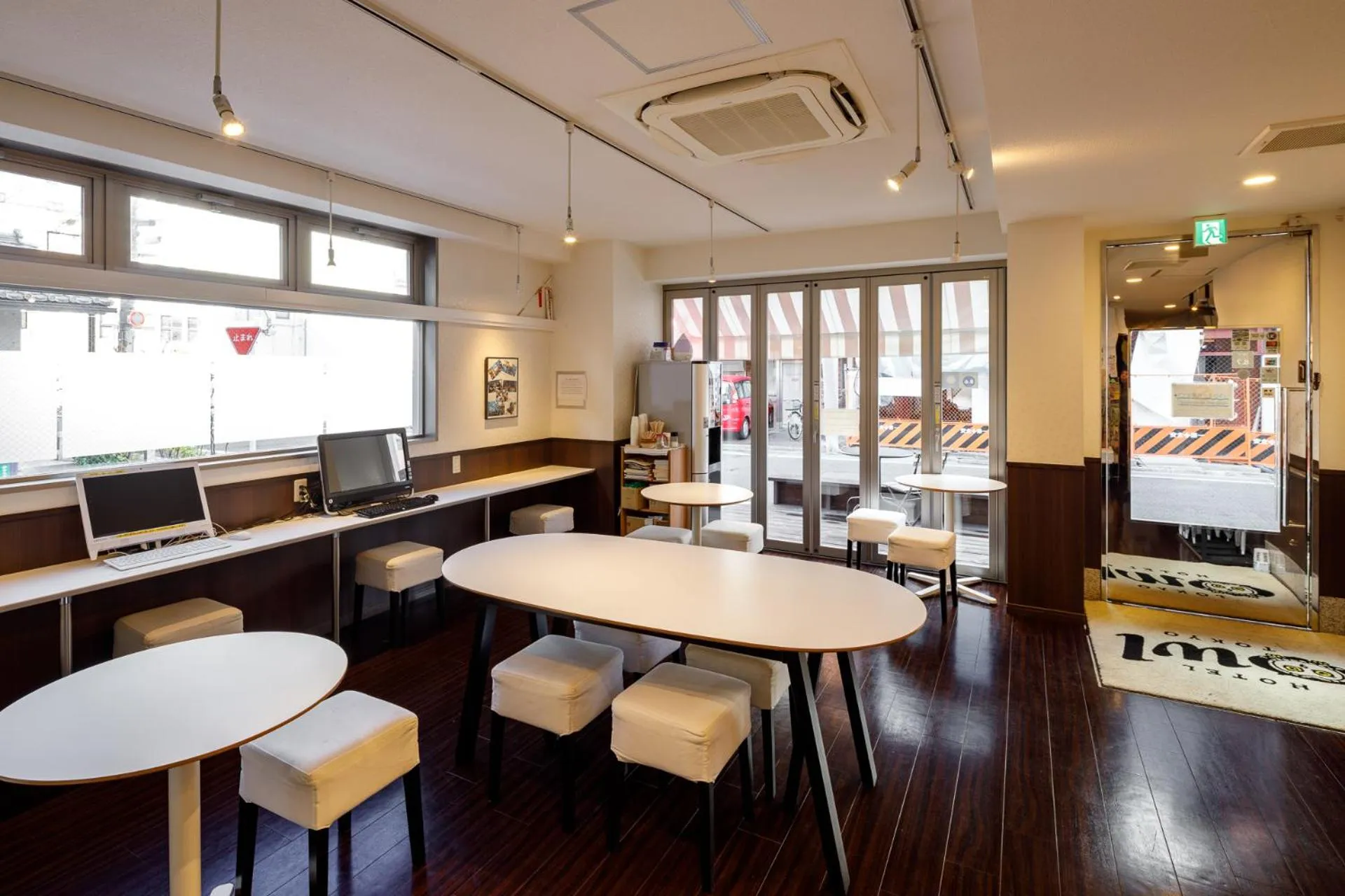 Lounge or bar in Hotel Owl Tokyo Nippori