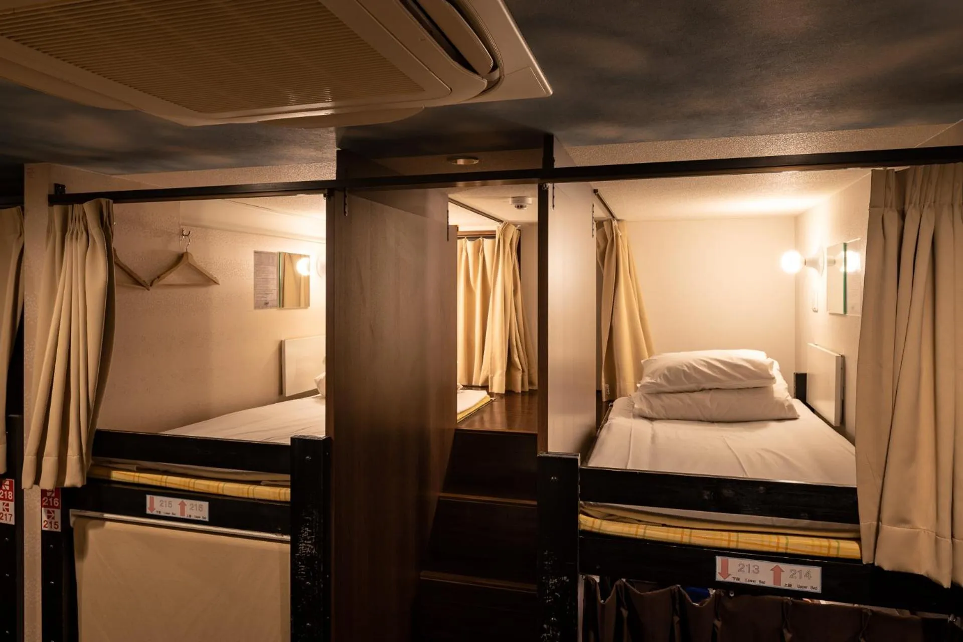 Bed in Hotel Owl Tokyo Nippori