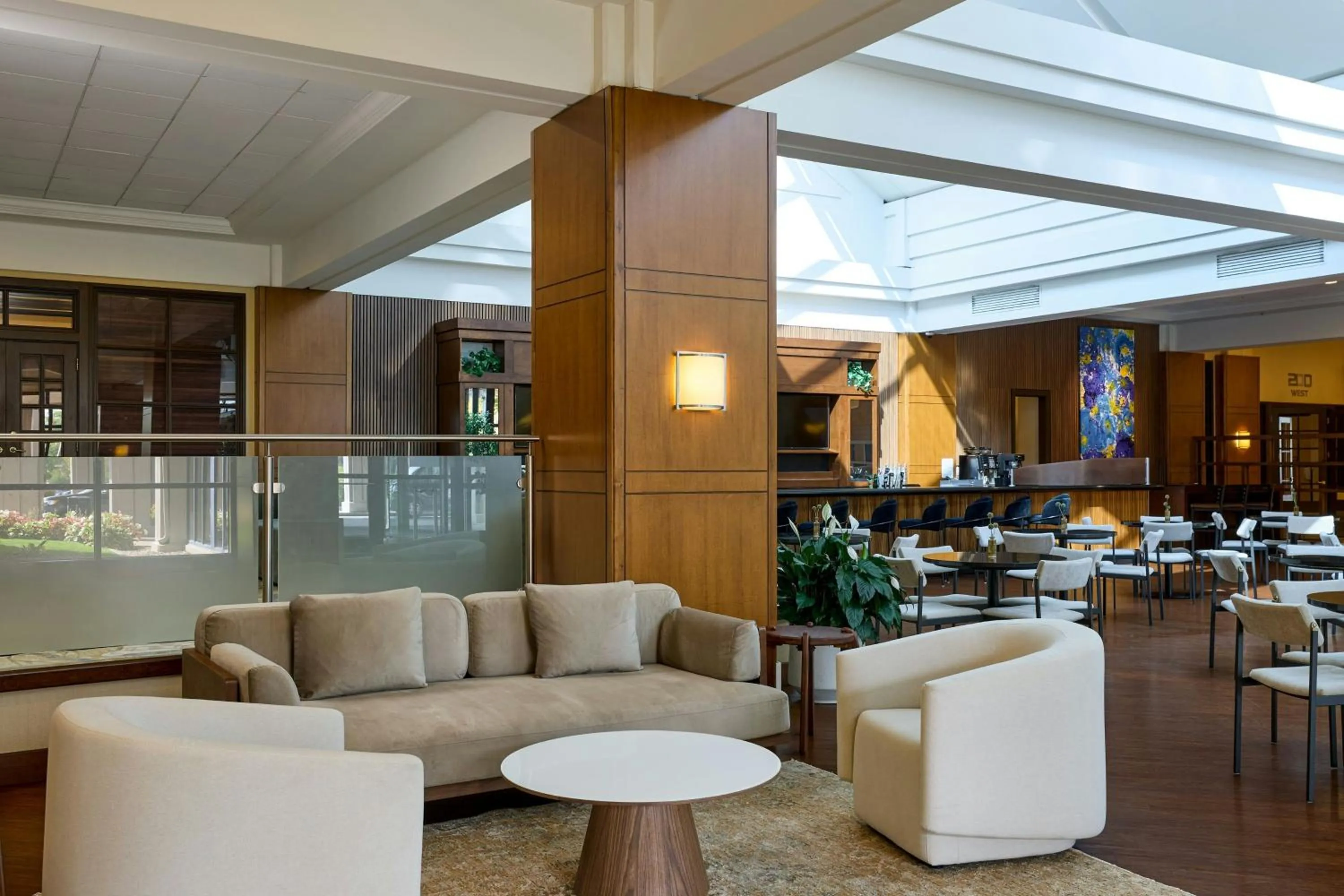 Lobby or reception in Detroit Marriott Troy