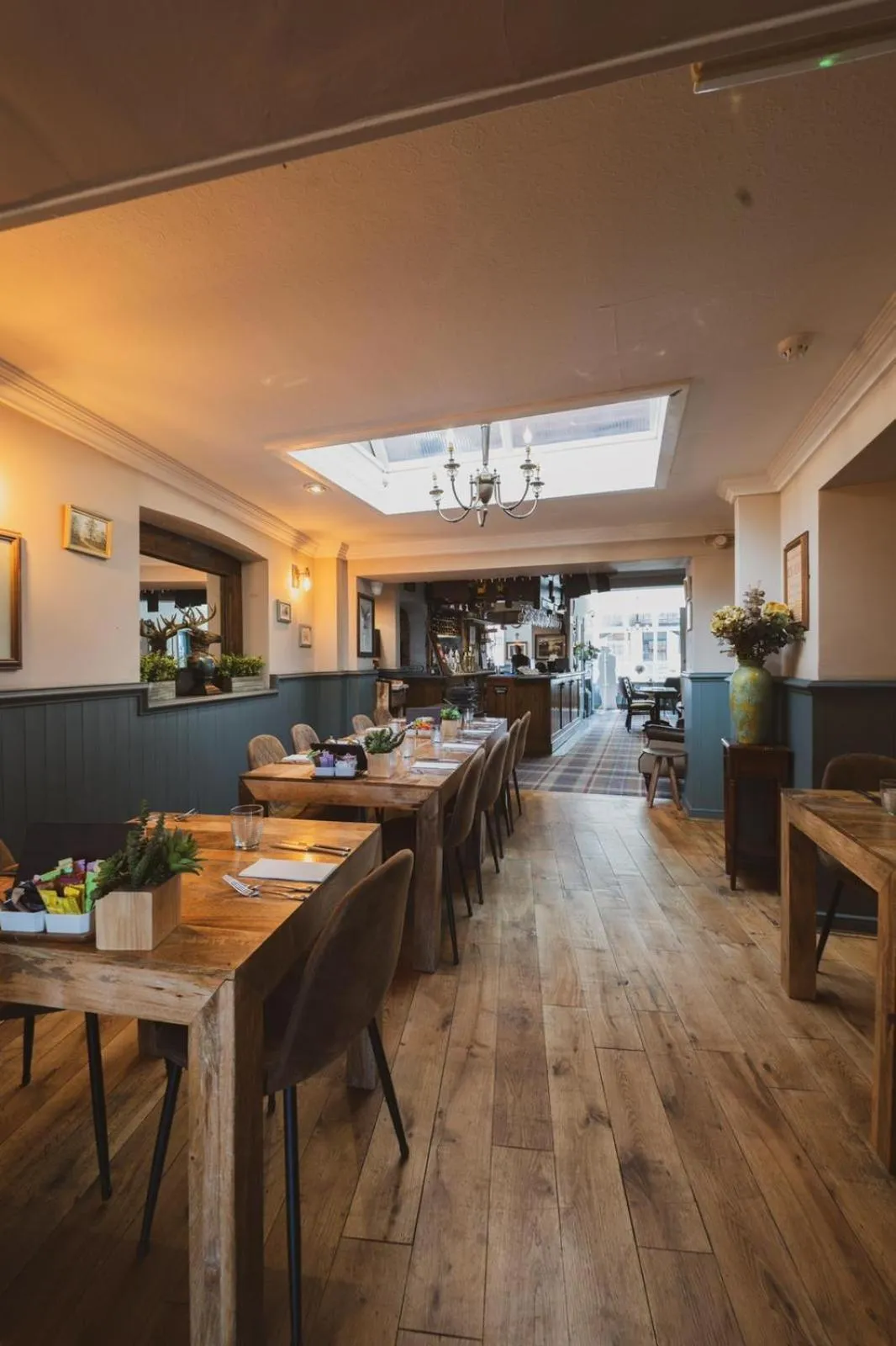 Restaurant/places to eat in The Stag Hotel, Restaurant and Bar