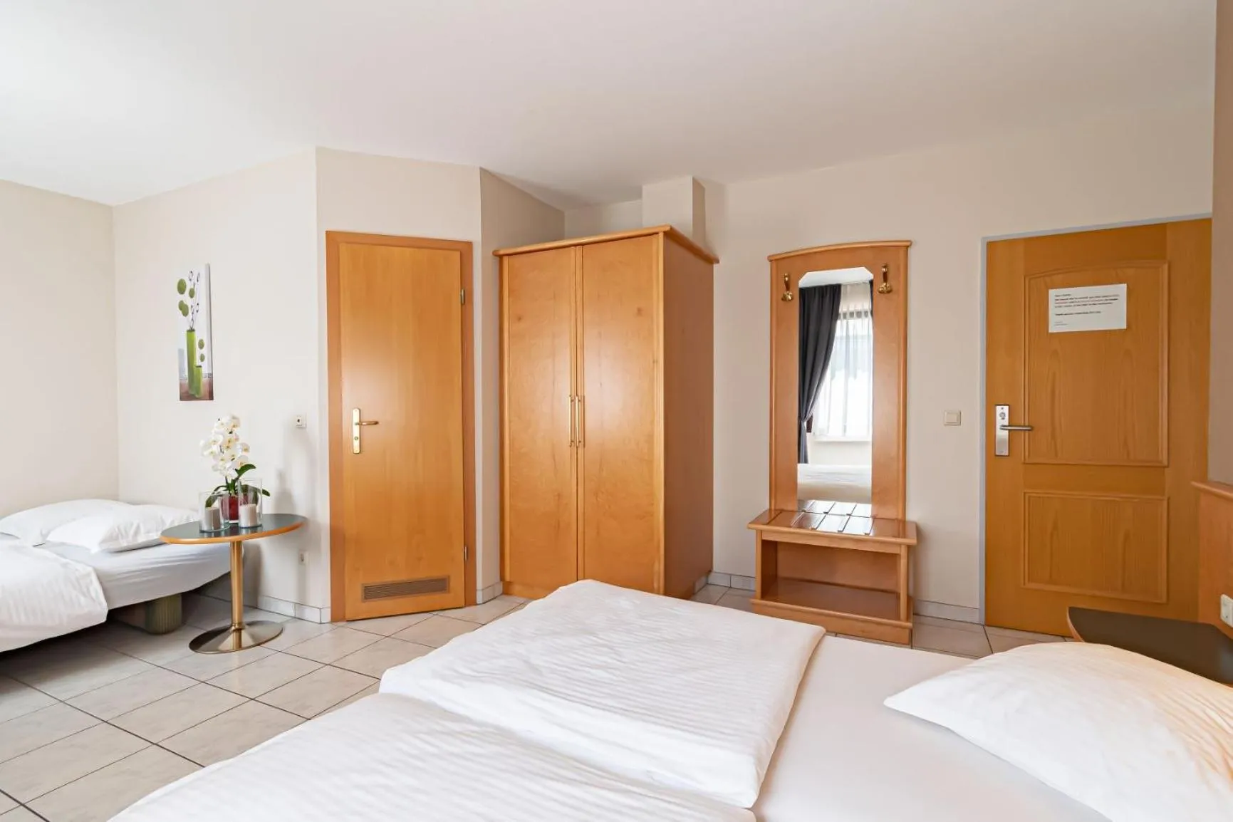 Bed in Hotel Re'ser Stuff