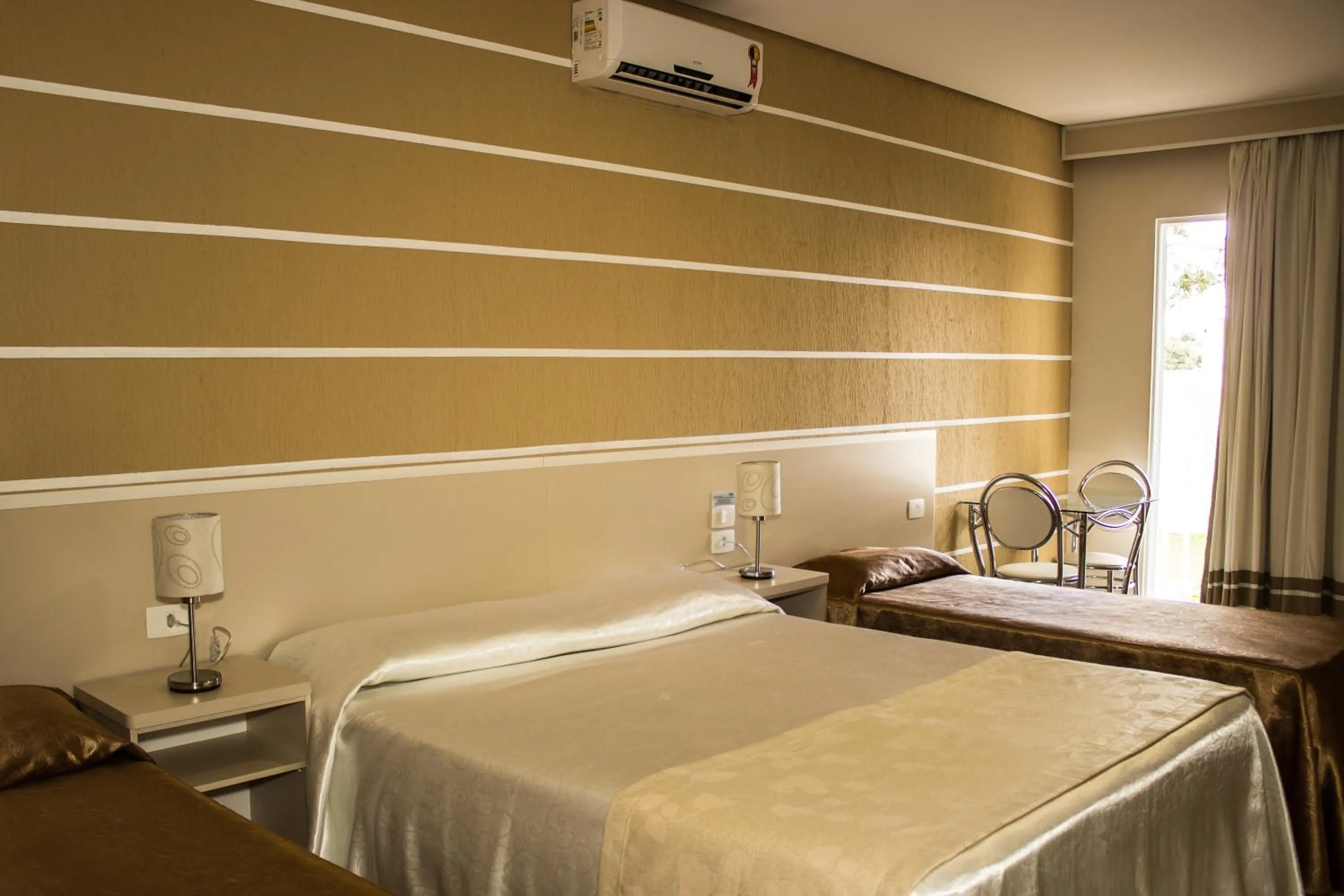 Day, Bed in Pousada Cataratas