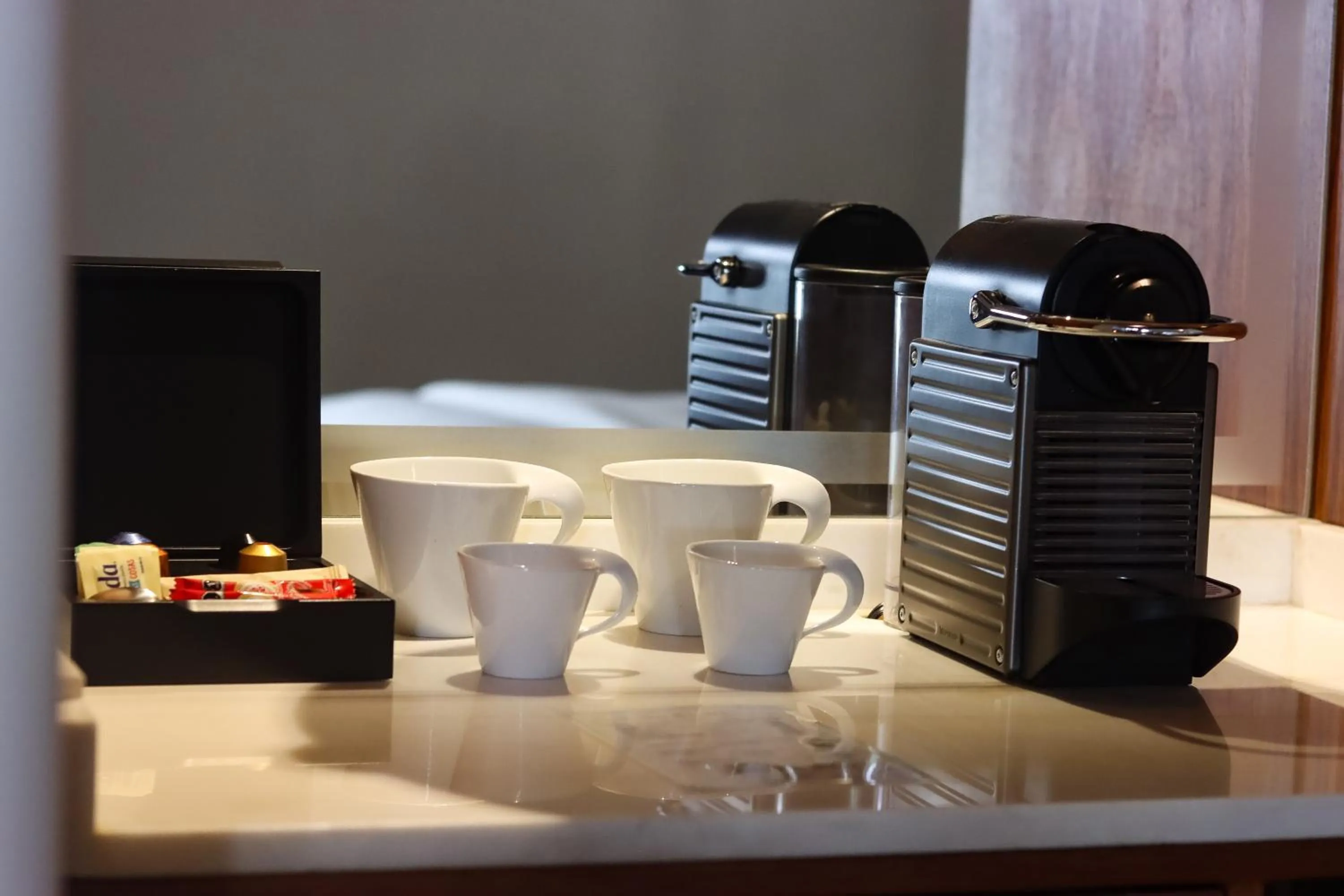 Coffee/tea facilities in Hotel Casa Blanca 7