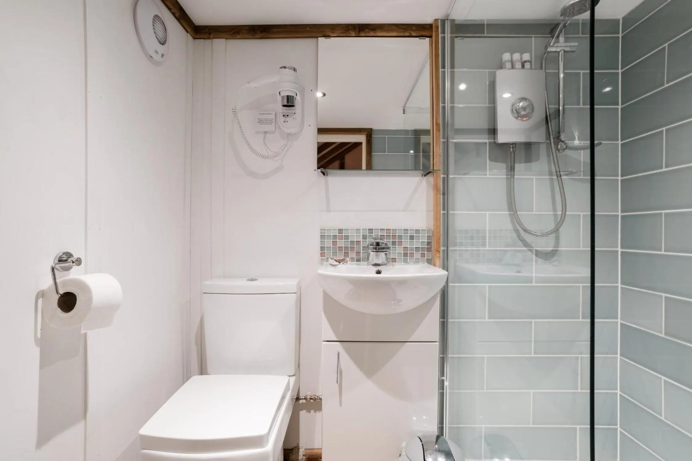 Bathroom in The Secret Cottage & Hideaway Caravan