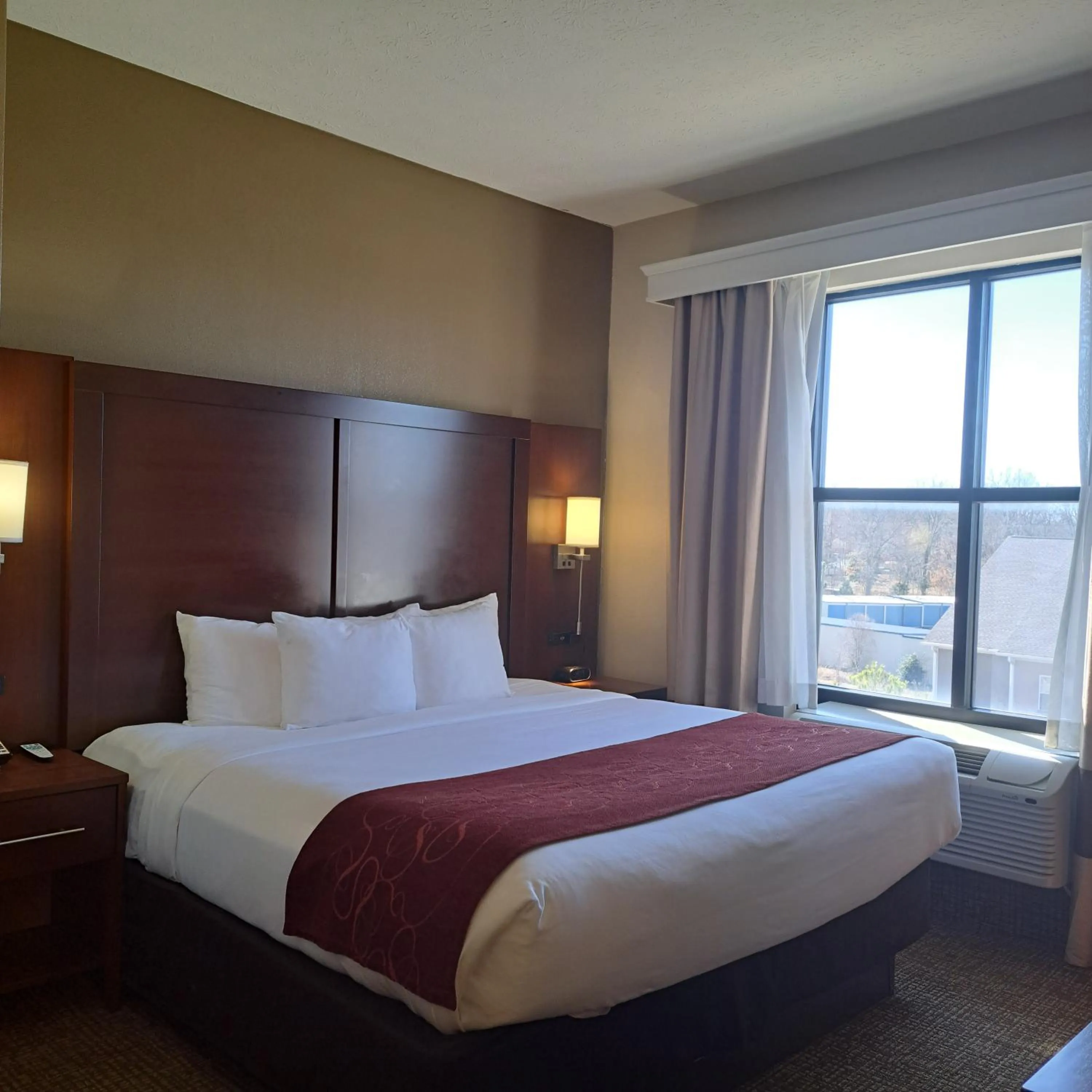 Bed in Comfort Suites Nashville near Percy Priest Lake